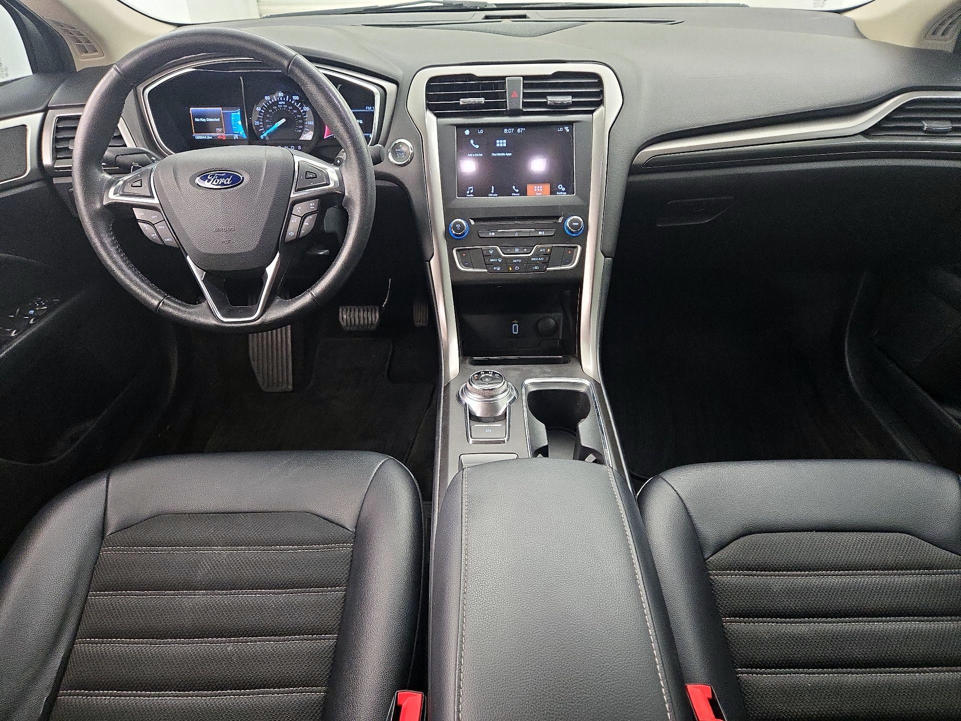 Thumbnail: 2017 Ford Fusion - 9