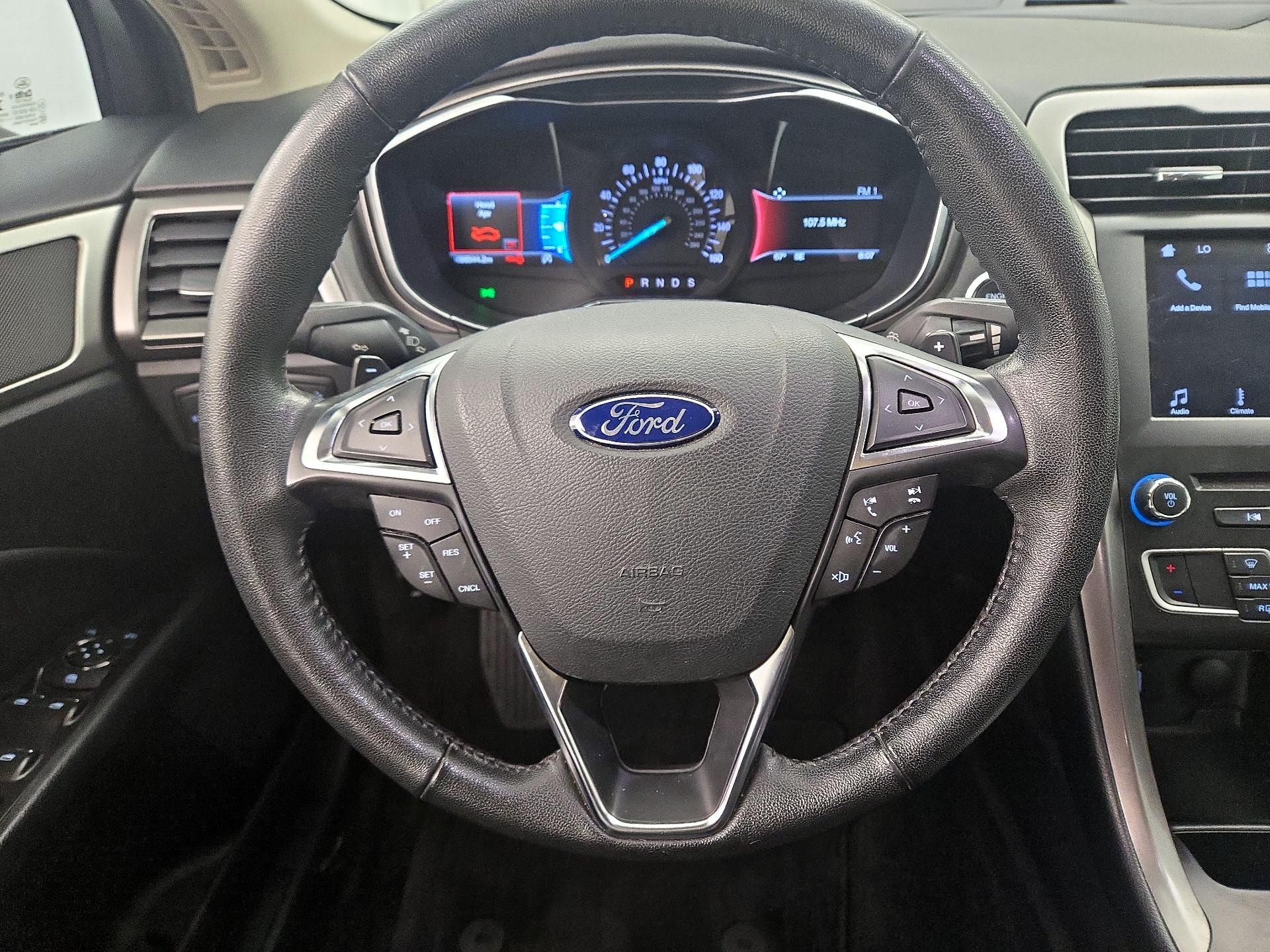 Thumbnail: 2017 Ford Fusion - 10