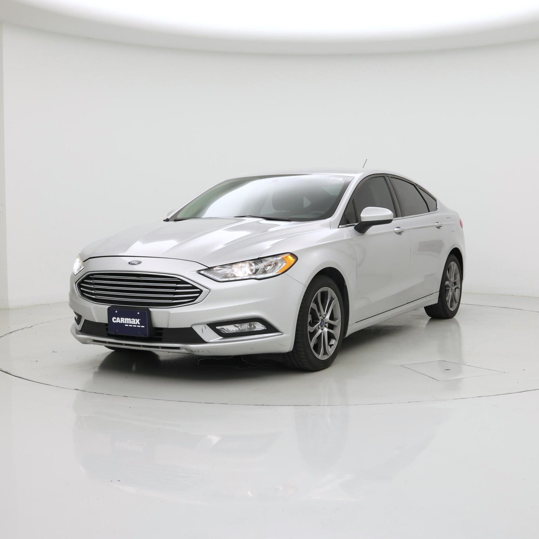 Thumbnail: 2017 Ford Fusion - 4