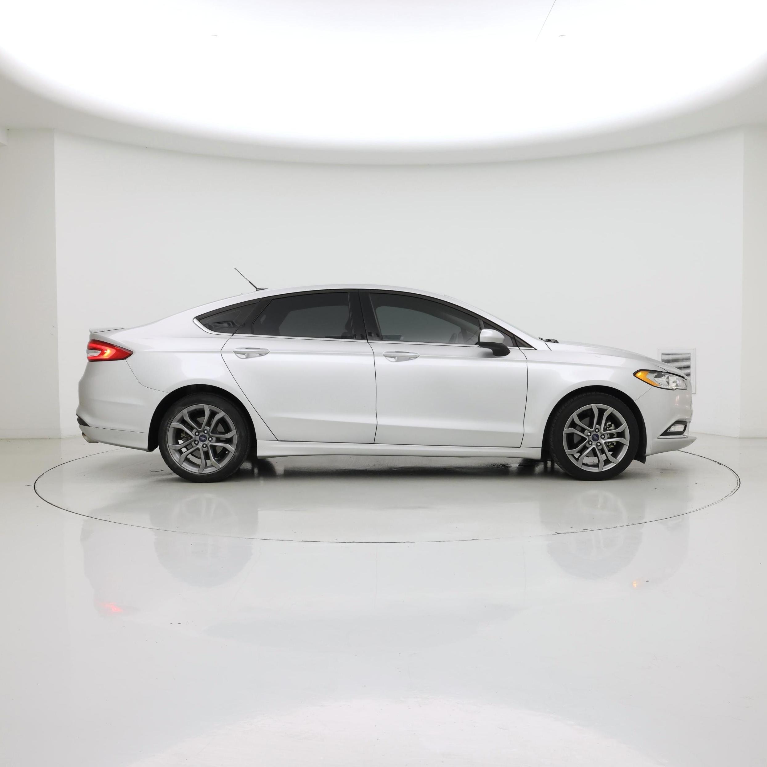 Thumbnail: 2017 Ford Fusion - 7