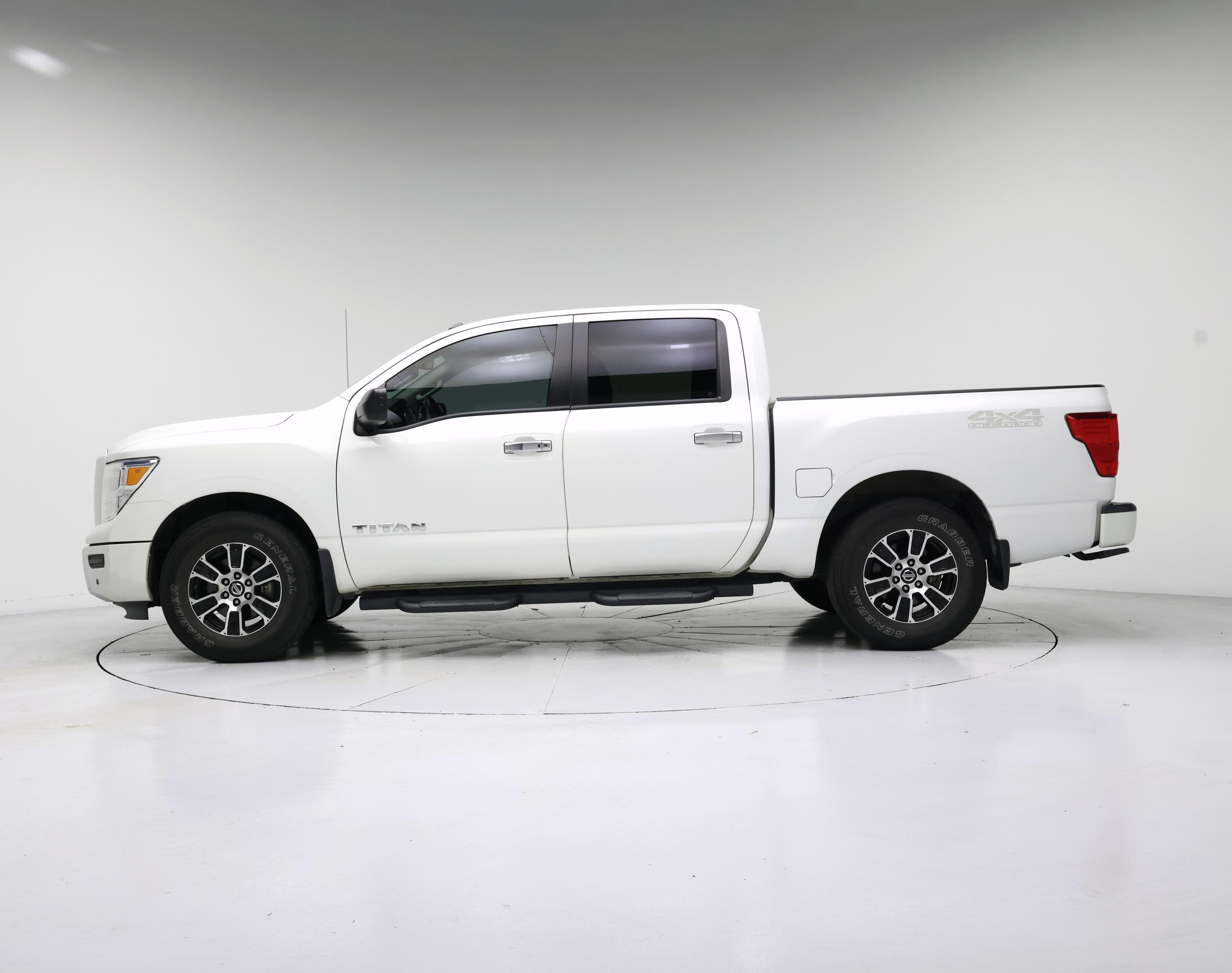 Thumbnail: 2021 Nissan Titan - 3