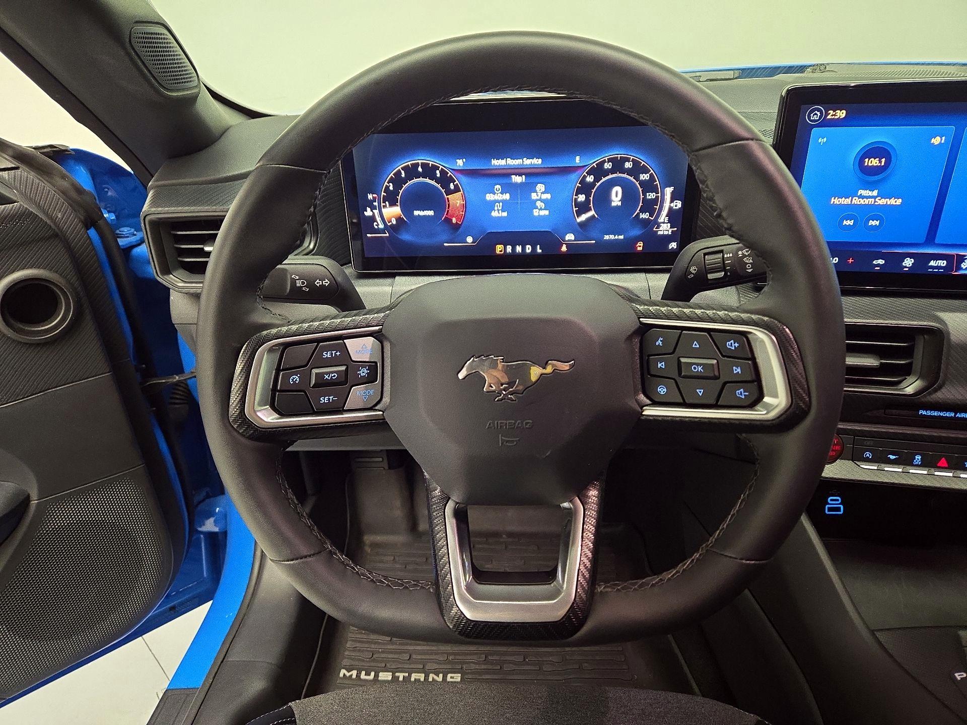 Thumbnail: 2025 Ford Mustang - 10