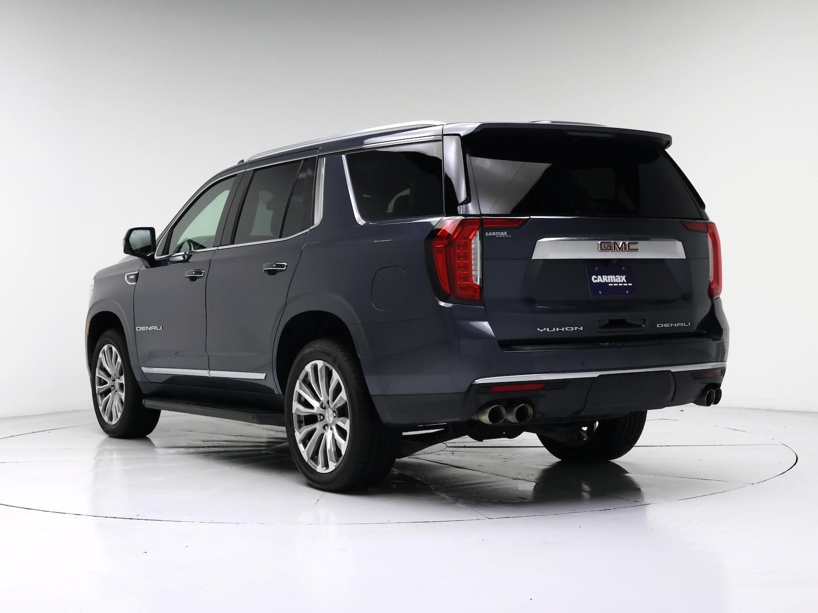 2021 GMC Yukon Denali - Photo 3