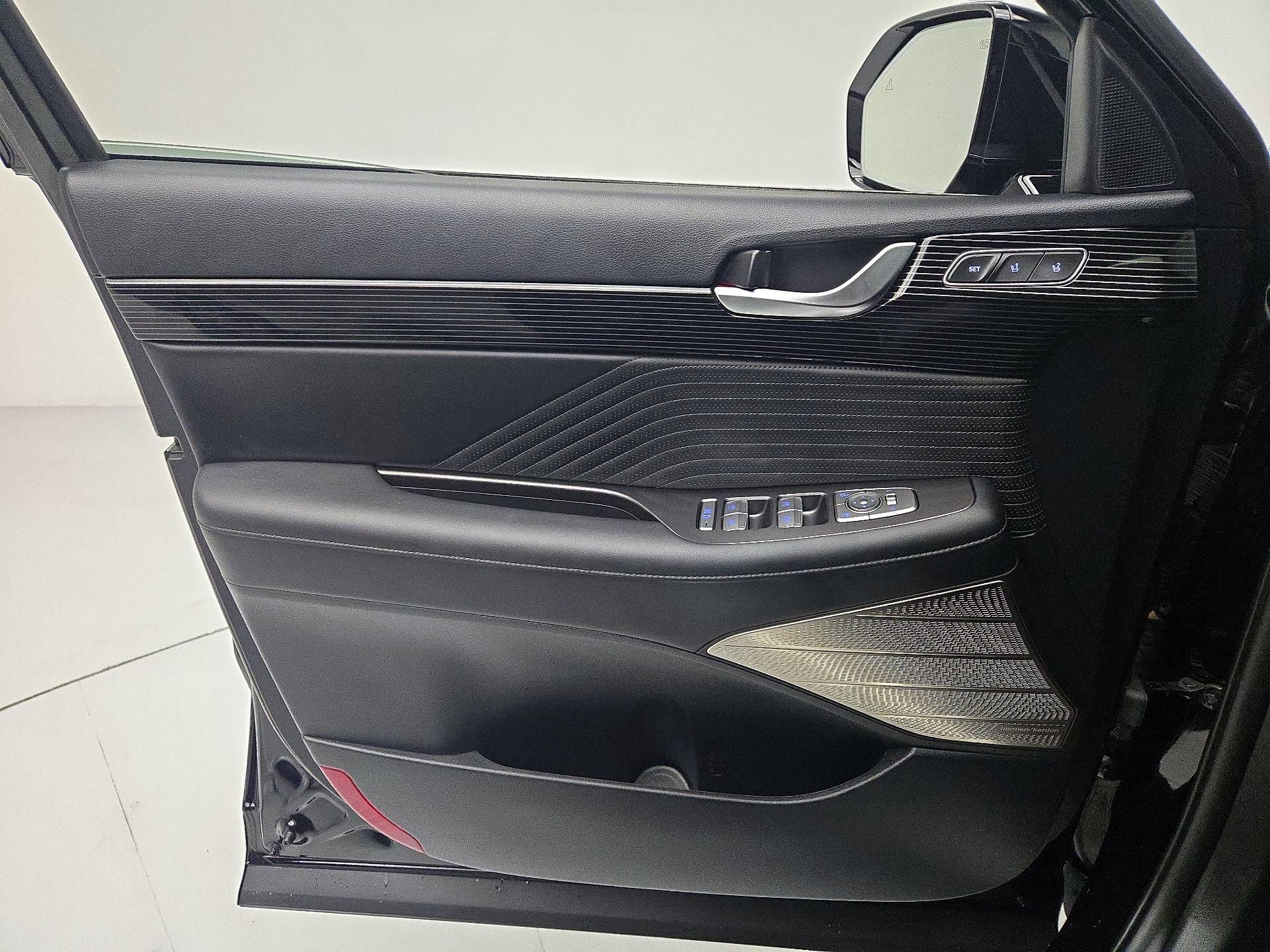 Thumbnail: 2025 Hyundai Palisade - 12