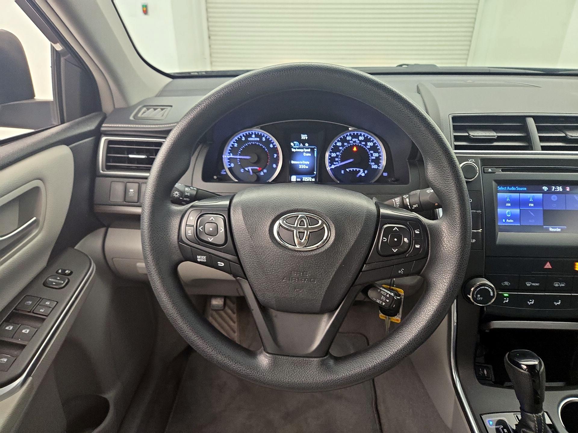 Thumbnail: 2016 Toyota Camry - 10