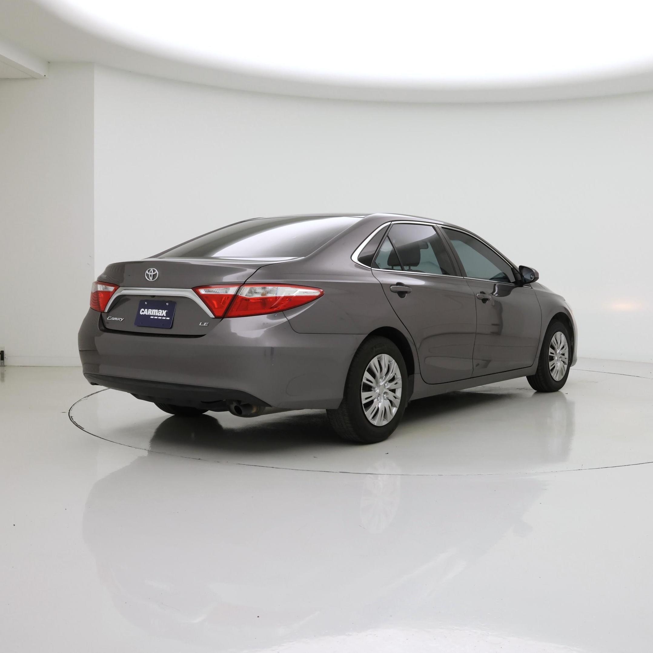 Thumbnail: 2016 Toyota Camry - 8