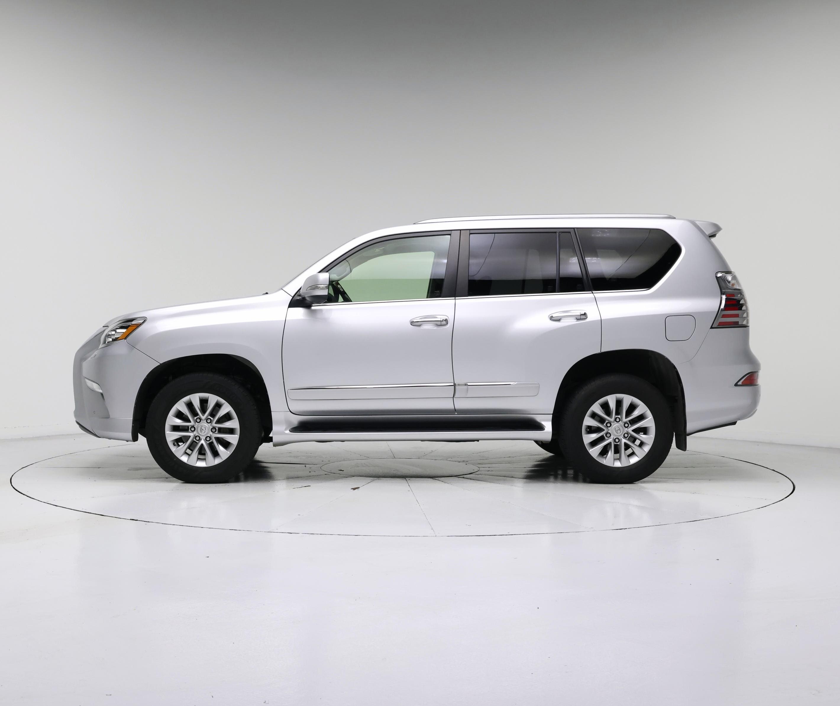 Thumbnail: 2017 Lexus GX - 3