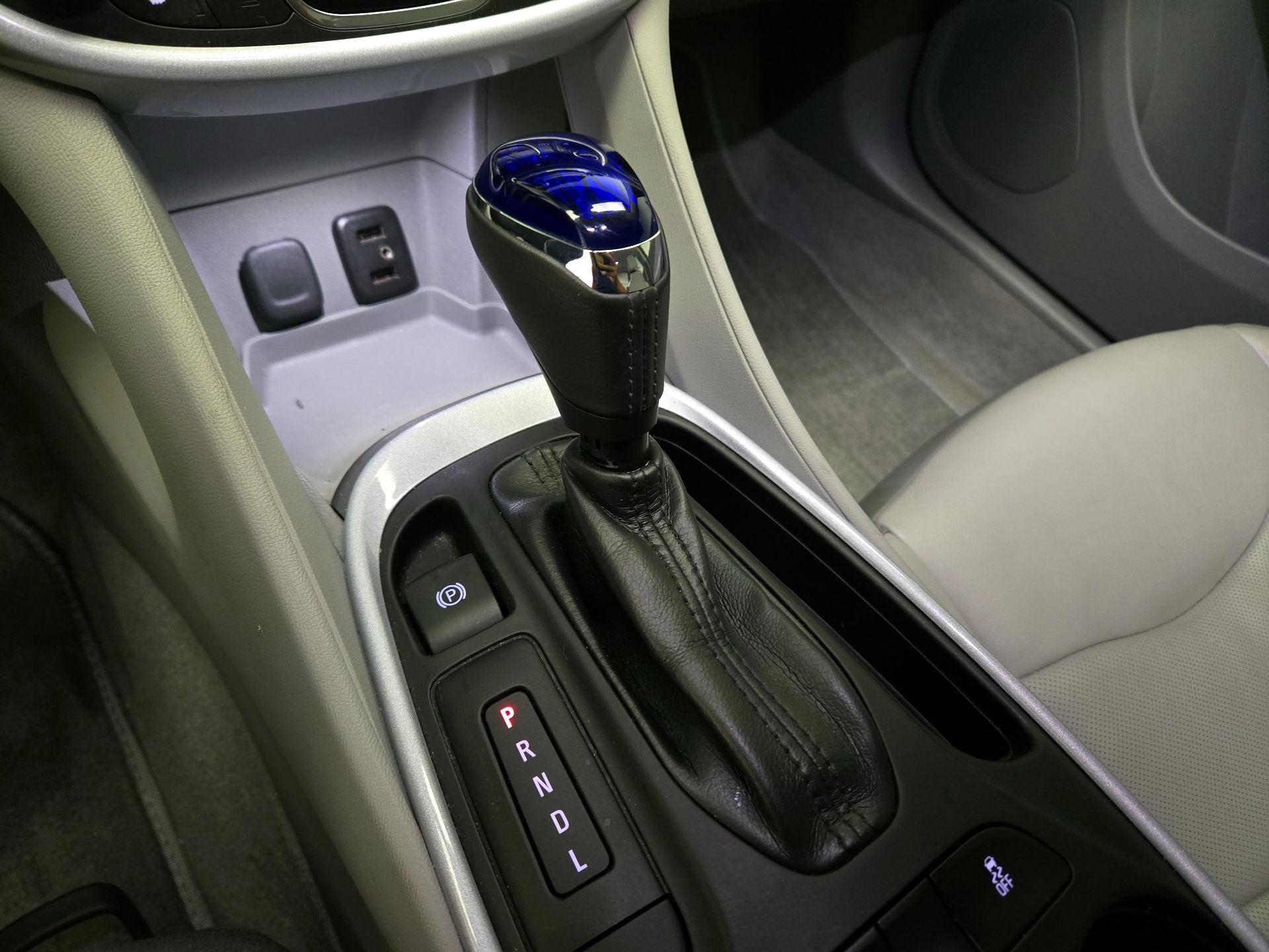 Thumbnail: 2017 Chevrolet Volt - 17
