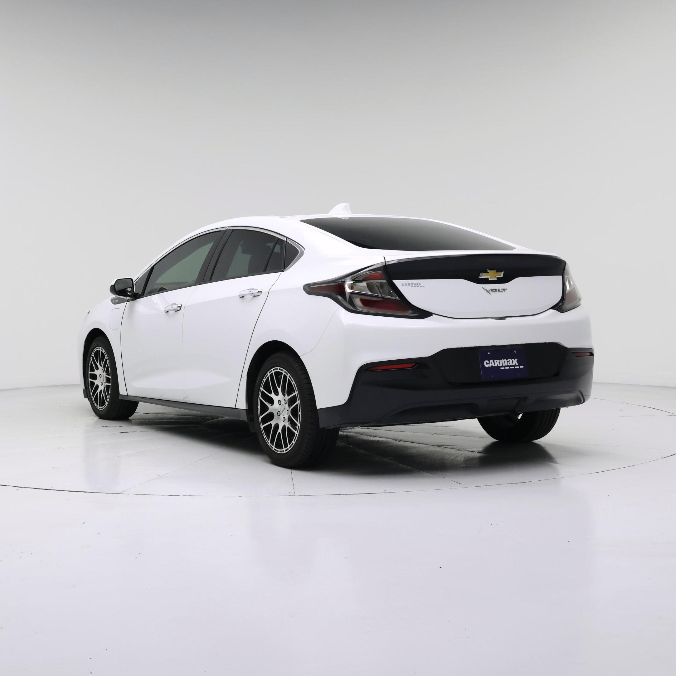 Thumbnail: 2017 Chevrolet Volt - 2