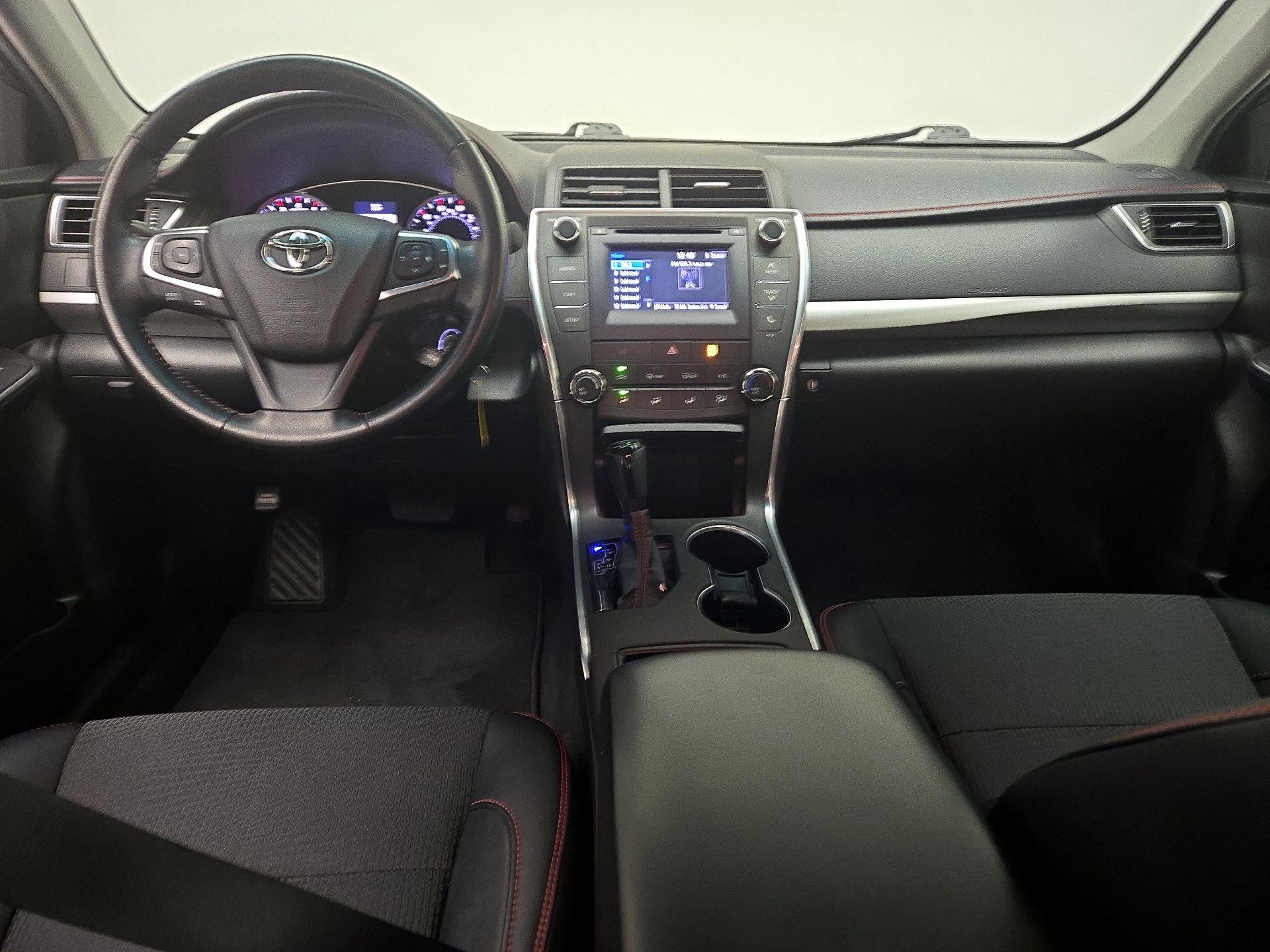 Thumbnail: 2016 Toyota Camry - 9