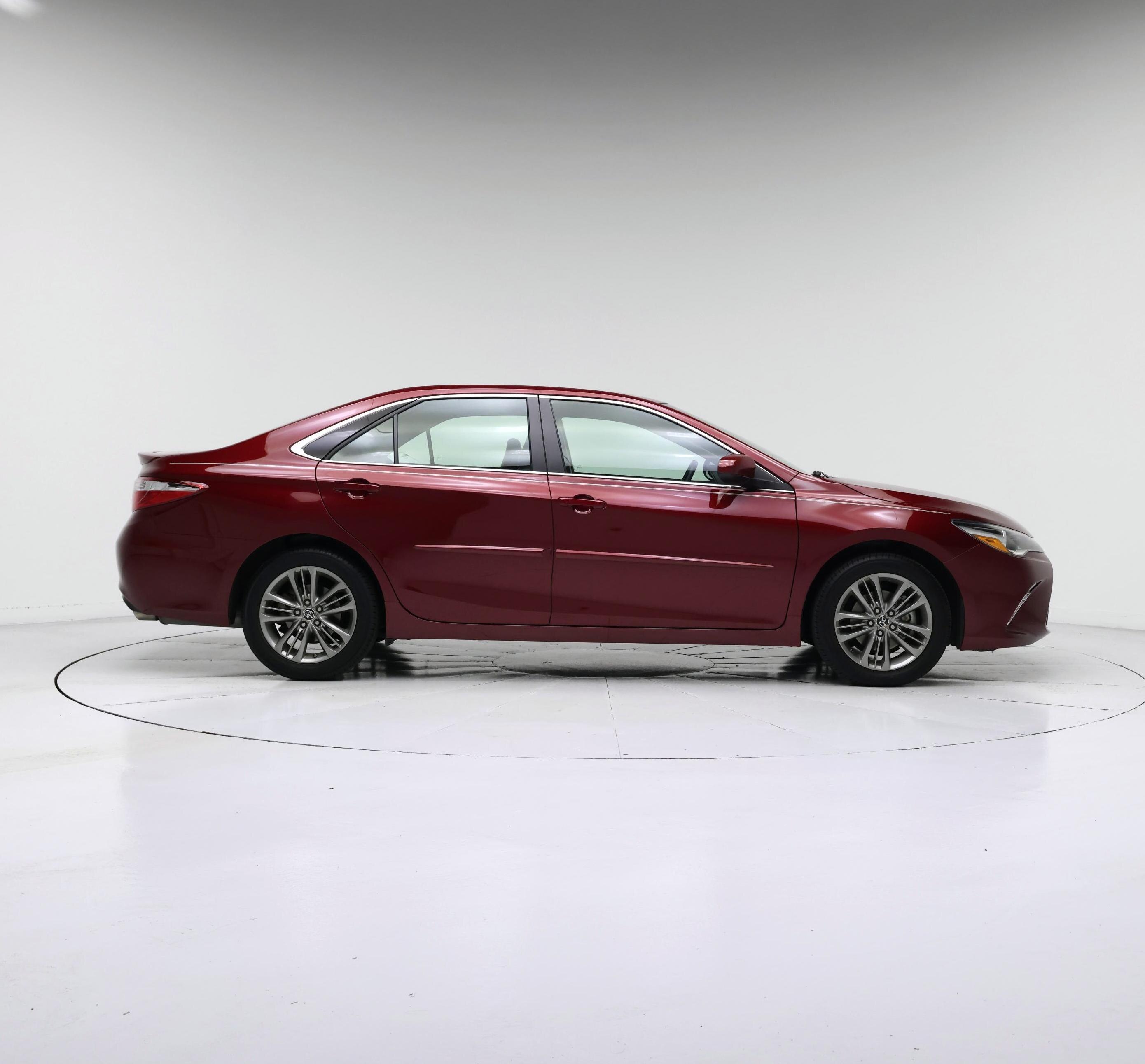 Thumbnail: 2016 Toyota Camry - 7