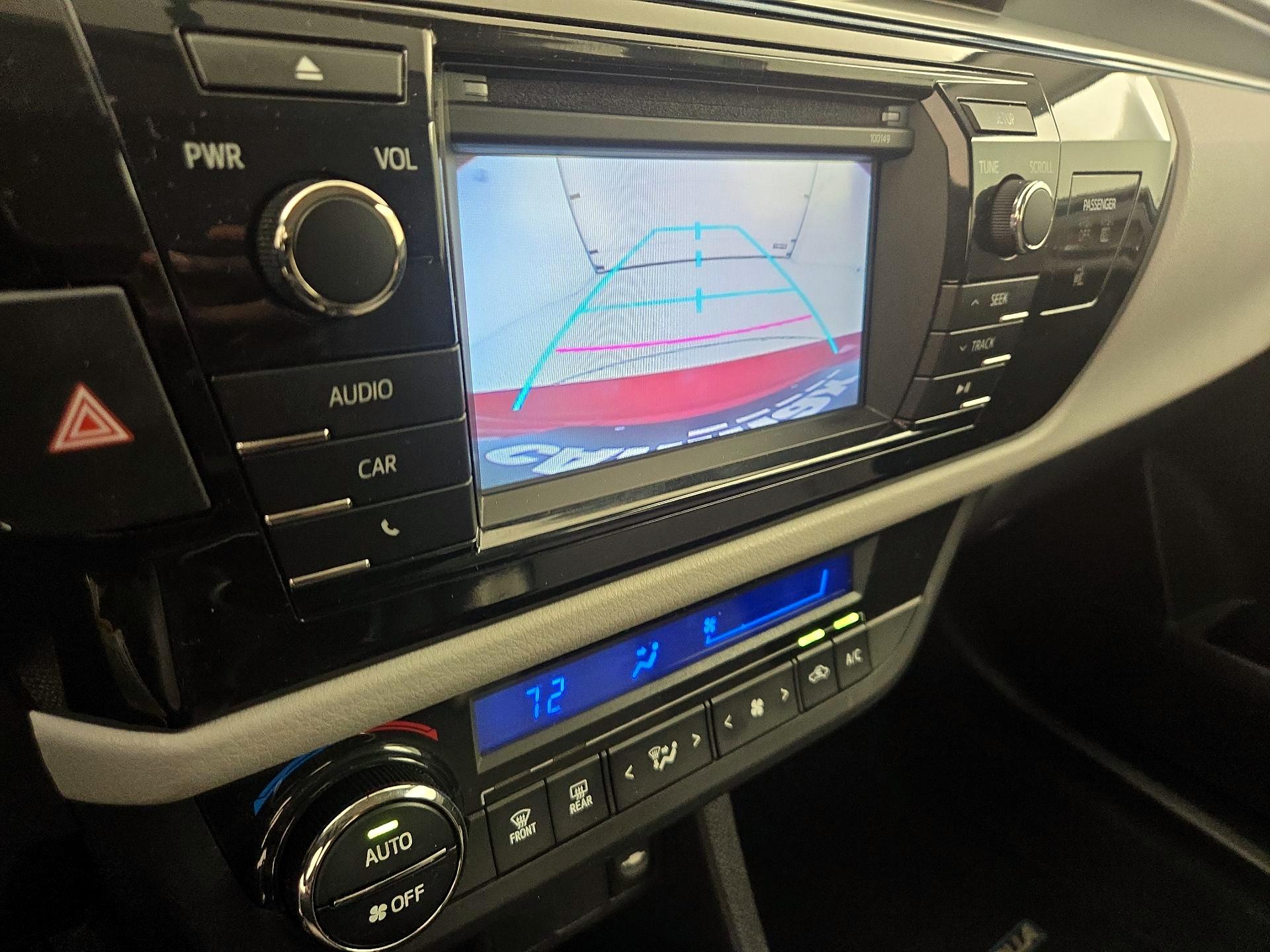 Thumbnail: 2015 Toyota Corolla - 14
