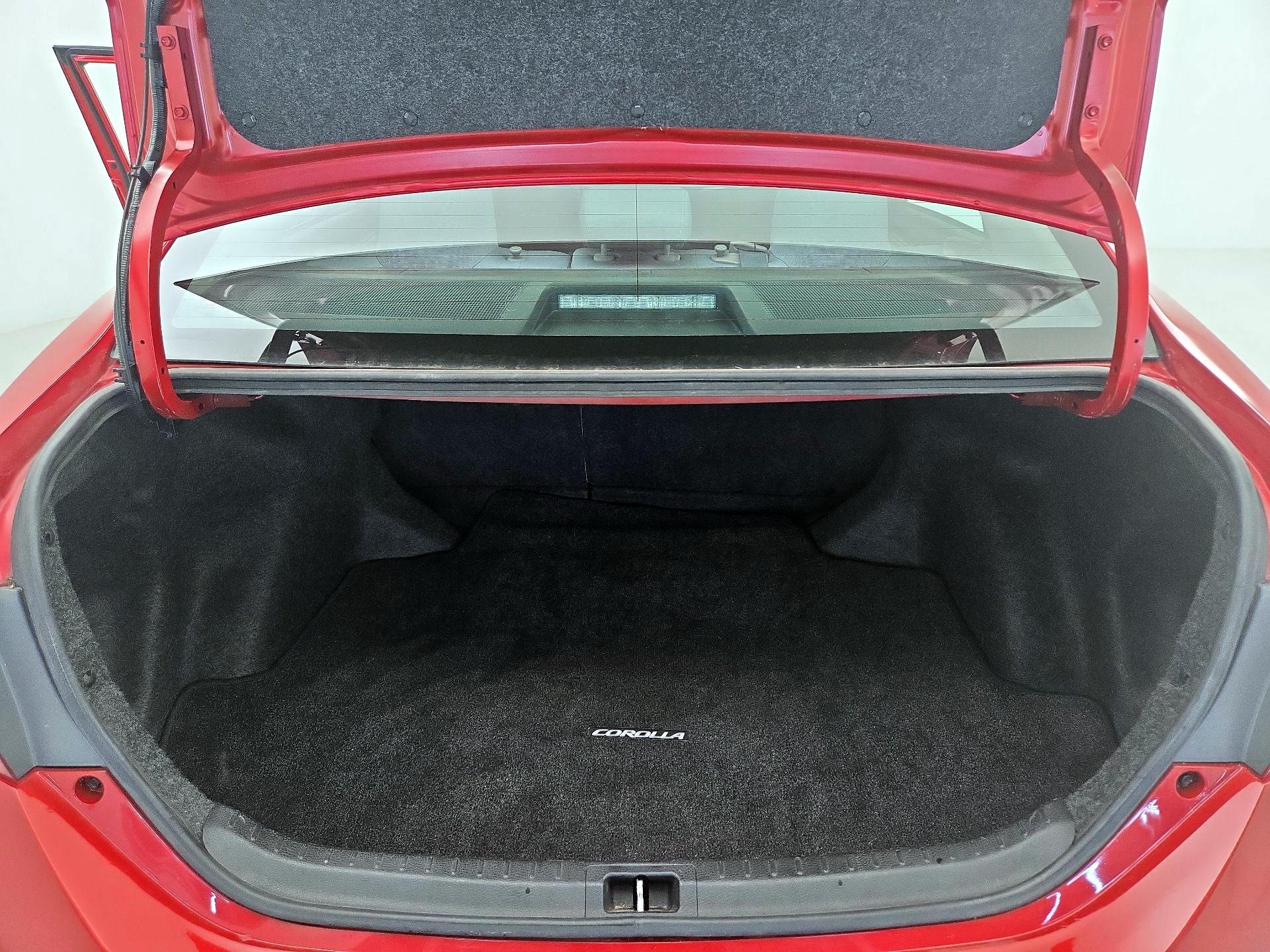 Thumbnail: 2015 Toyota Corolla - 20