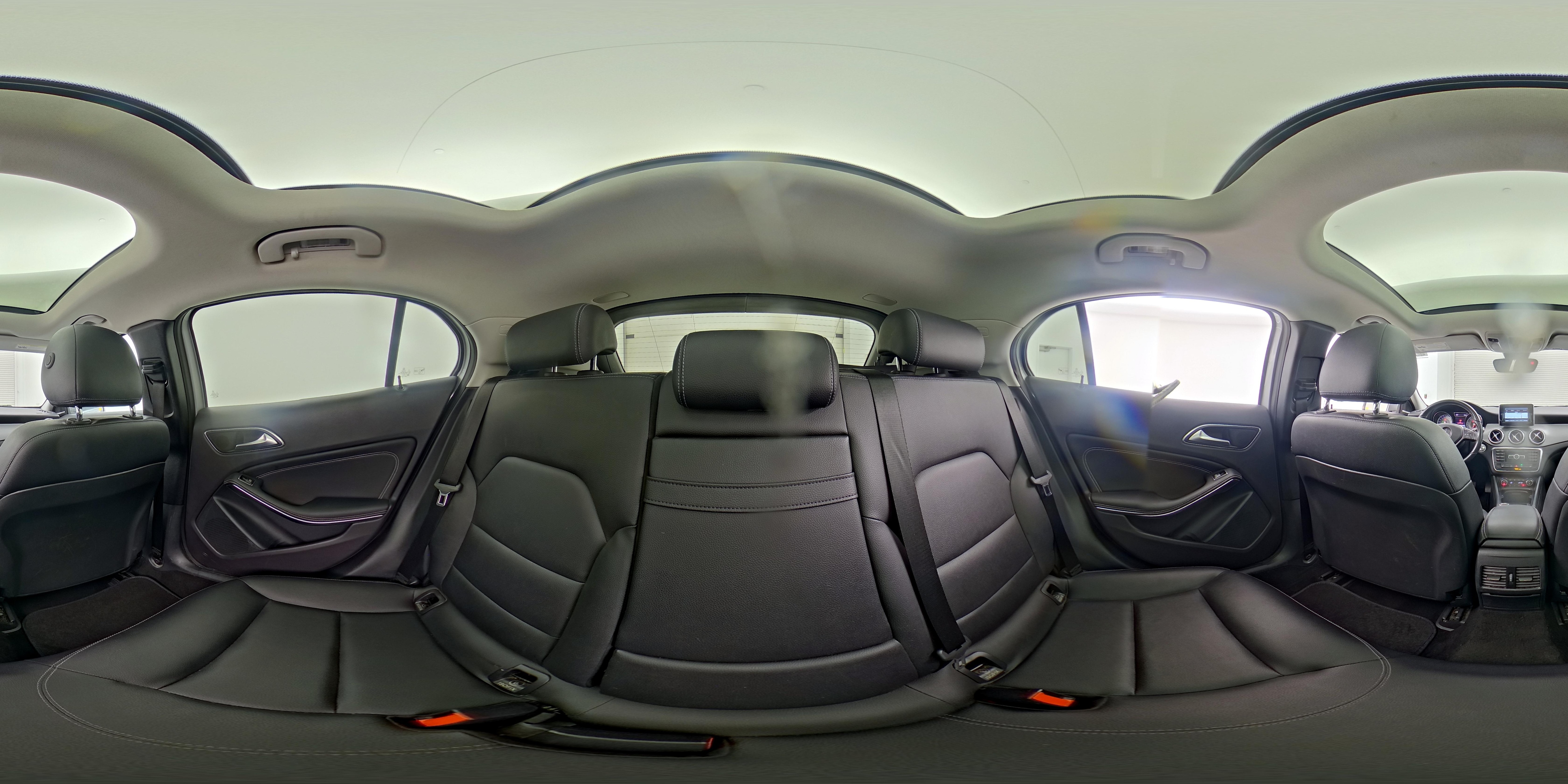 2015 Mercedes-Benz GLA-Class GLA250 - Photo 25