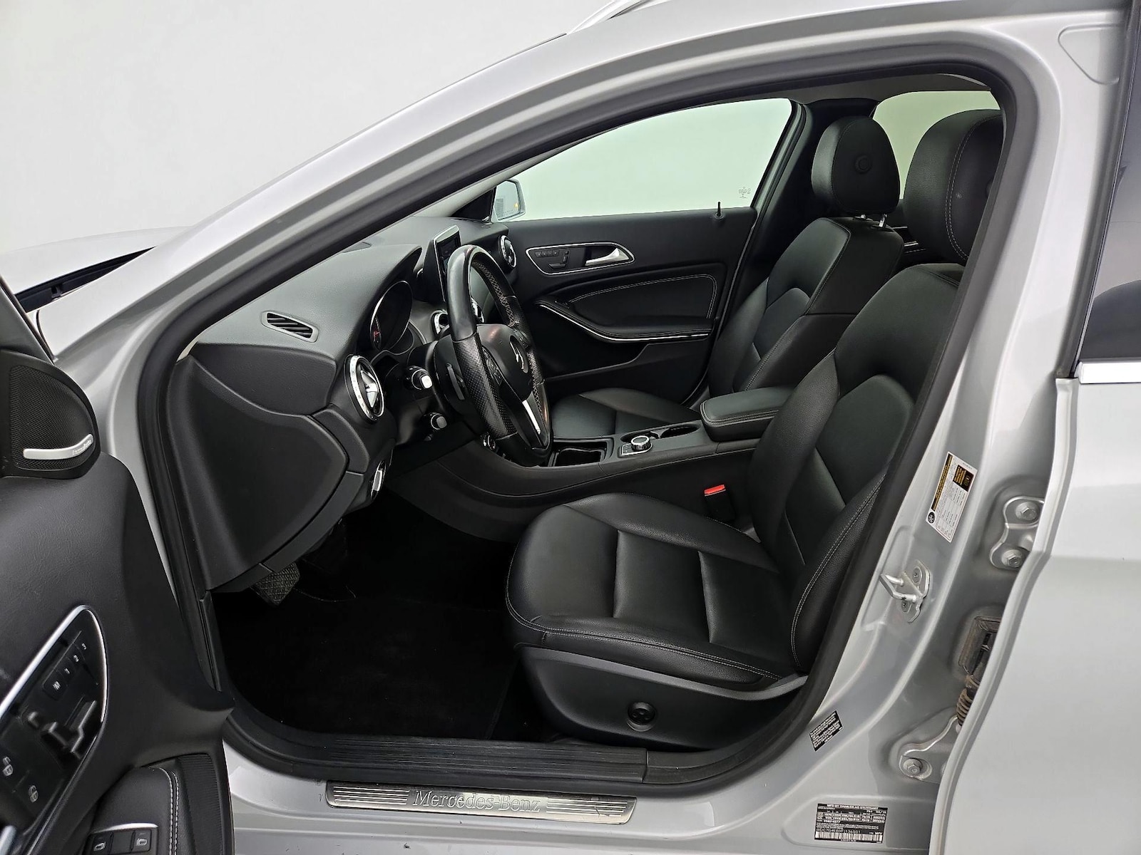 2015 Mercedes-Benz GLA-Class GLA250 - Photo 12