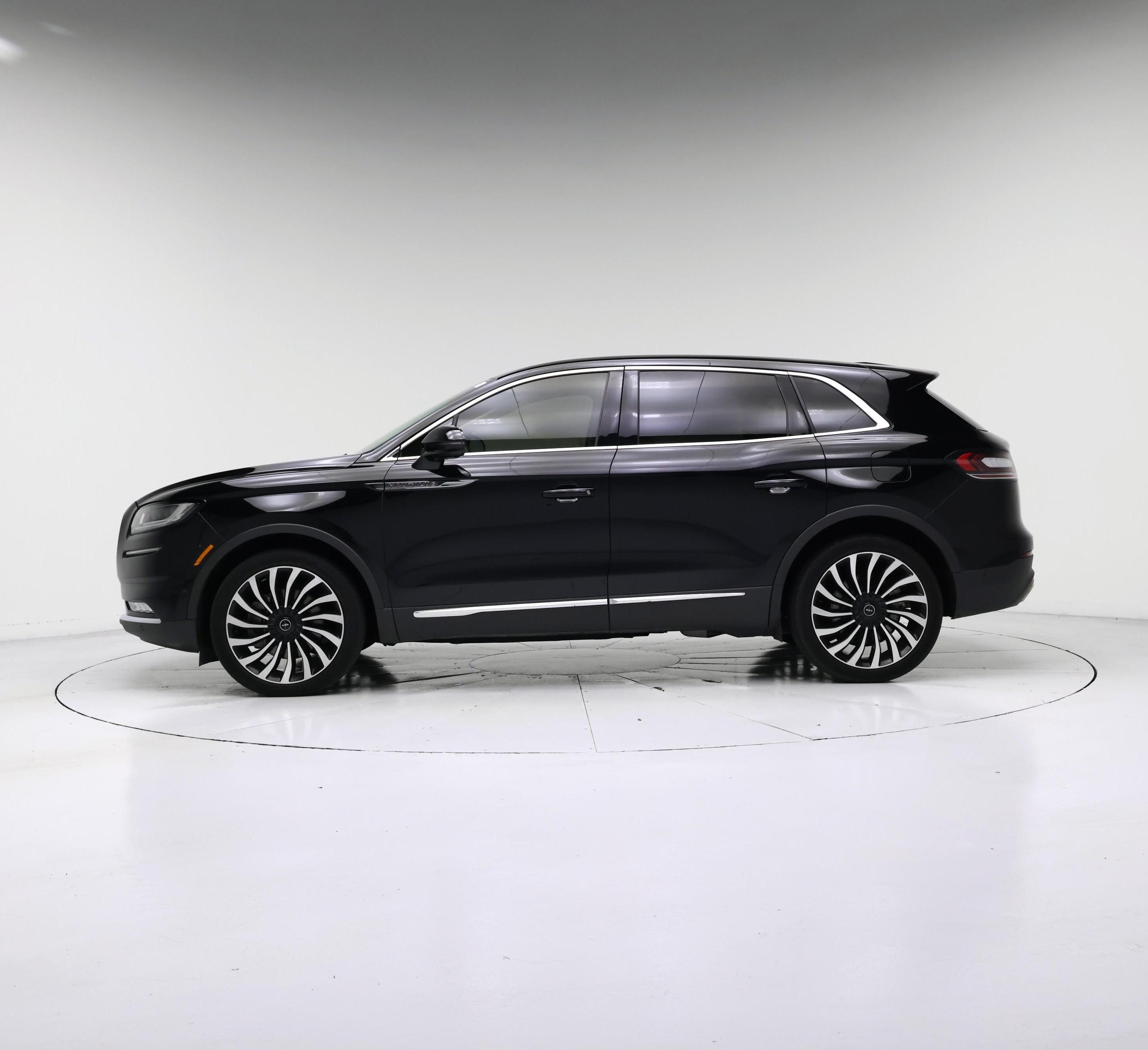 Thumbnail: 2023 Lincoln Nautilus - 3