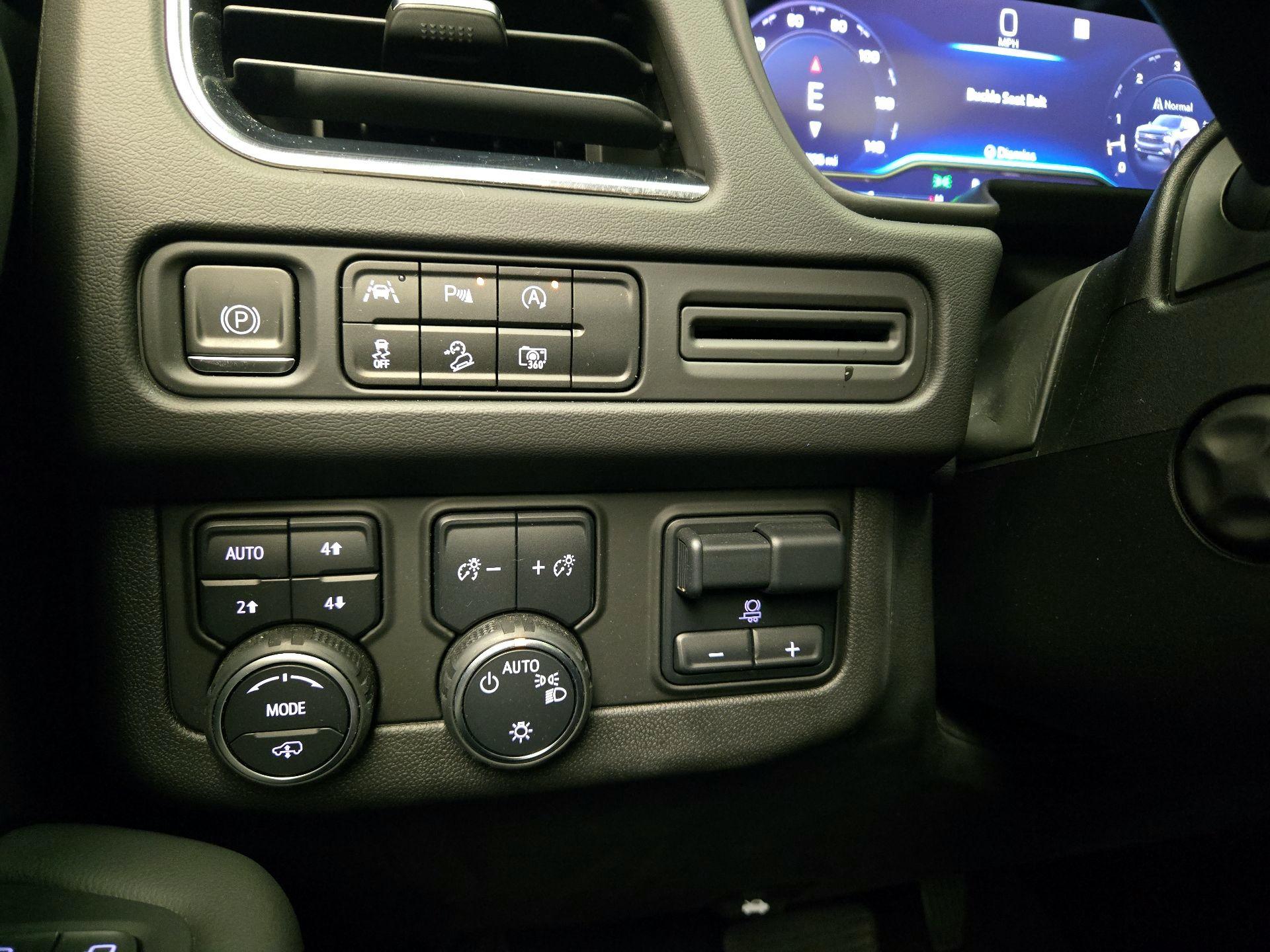 Thumbnail: 2023 Chevrolet Tahoe - 13