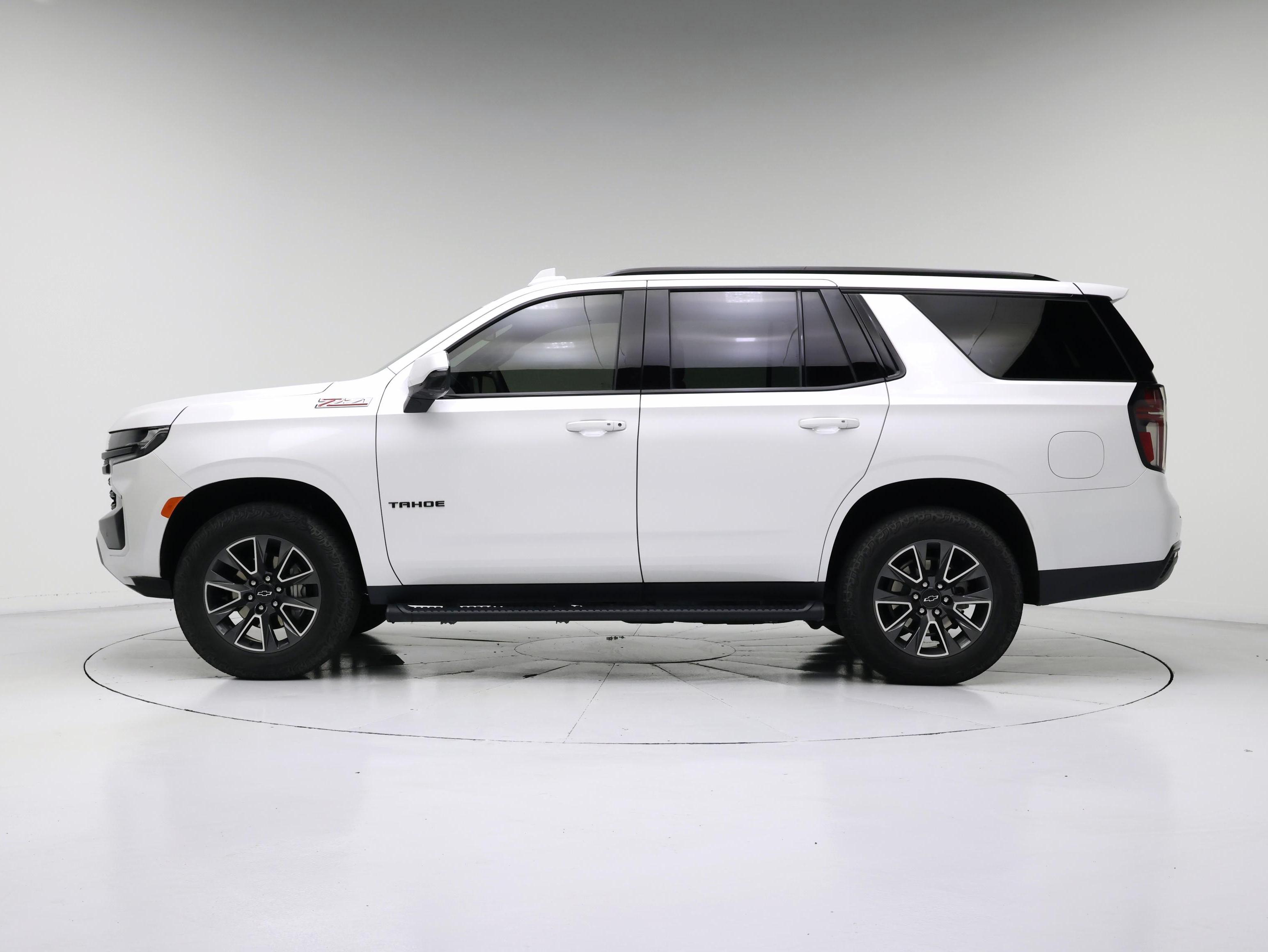 Thumbnail: 2023 Chevrolet Tahoe - 3
