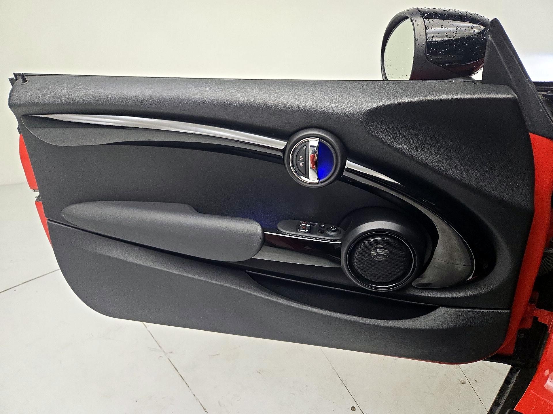 Thumbnail: 2020 MINI Cooper Hardtop - 12