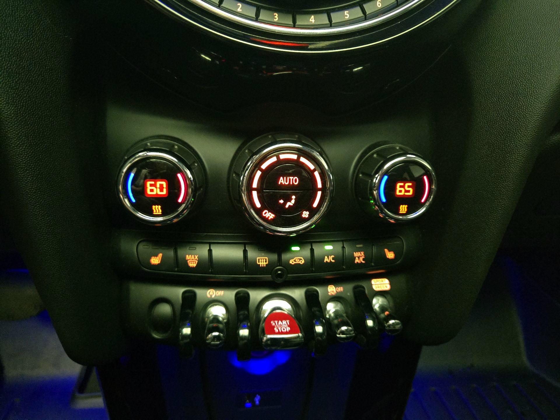Thumbnail: 2020 MINI Cooper Hardtop - 16