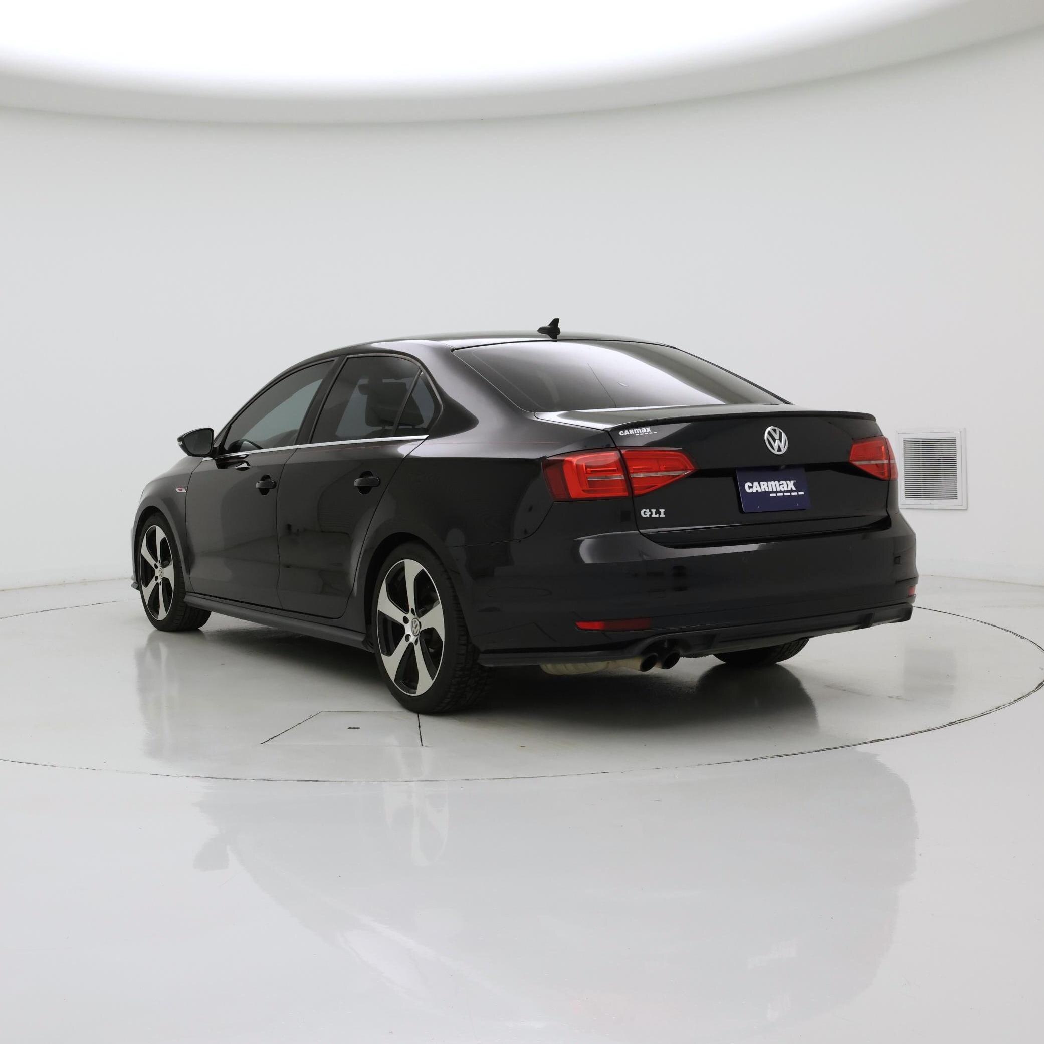 Thumbnail: 2017 Volkswagen Jetta - 2