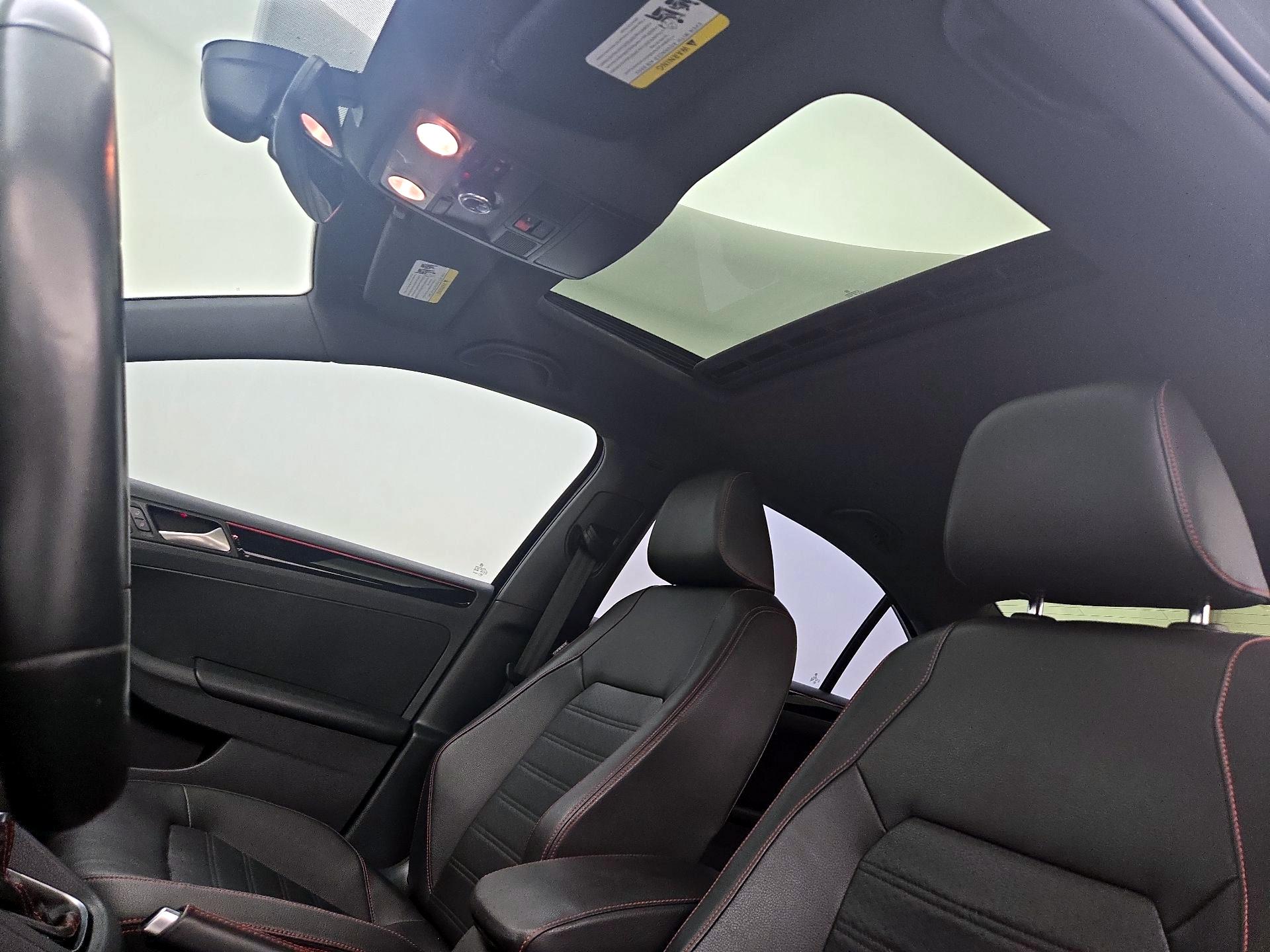 Thumbnail: 2017 Volkswagen Jetta - 19