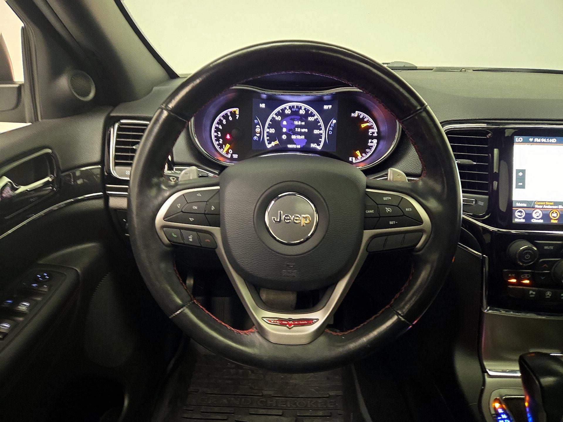Thumbnail: 2020 Jeep Grand Cherokee - 10