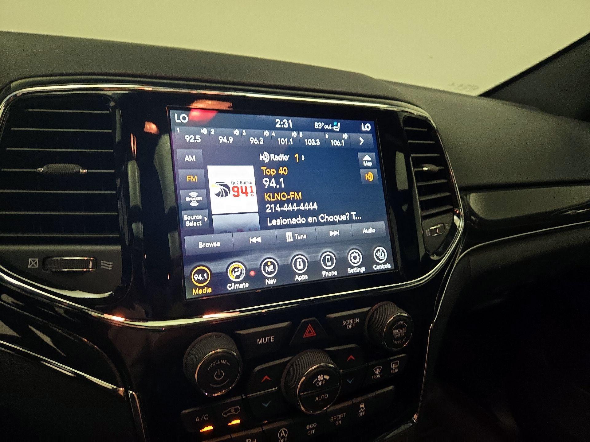 Thumbnail: 2020 Jeep Grand Cherokee - 16