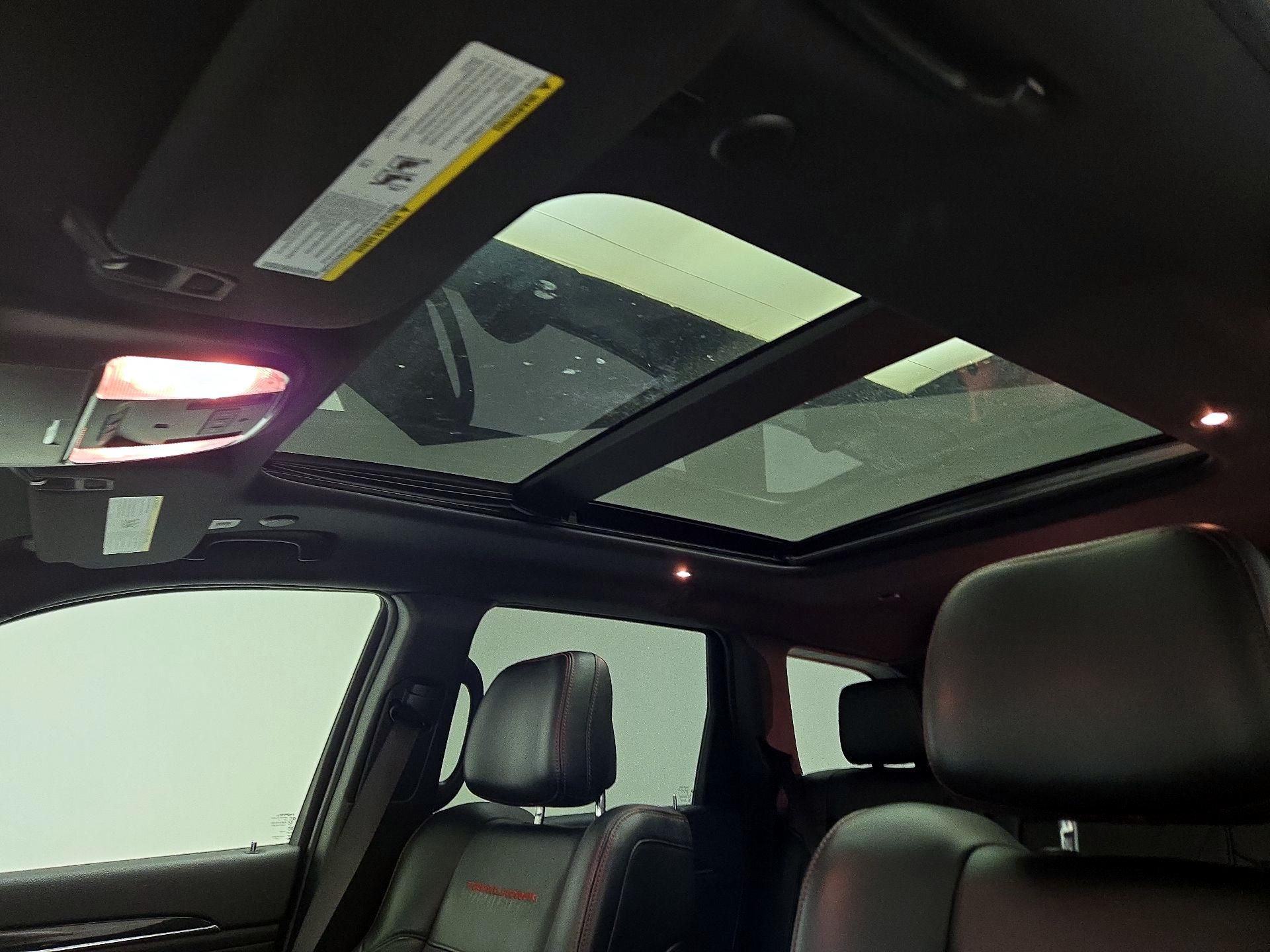 Thumbnail: 2020 Jeep Grand Cherokee - 20