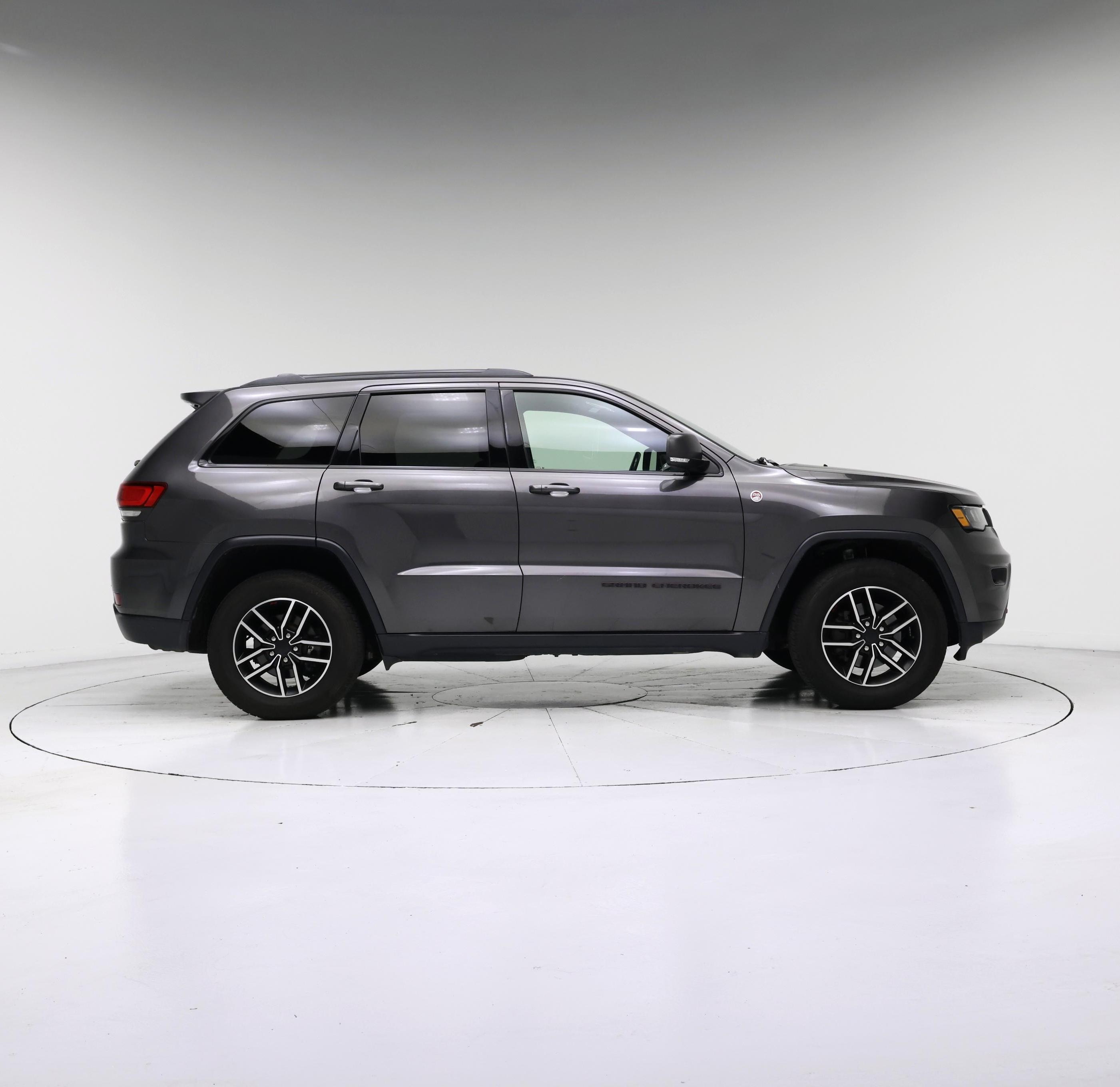 Thumbnail: 2020 Jeep Grand Cherokee - 7