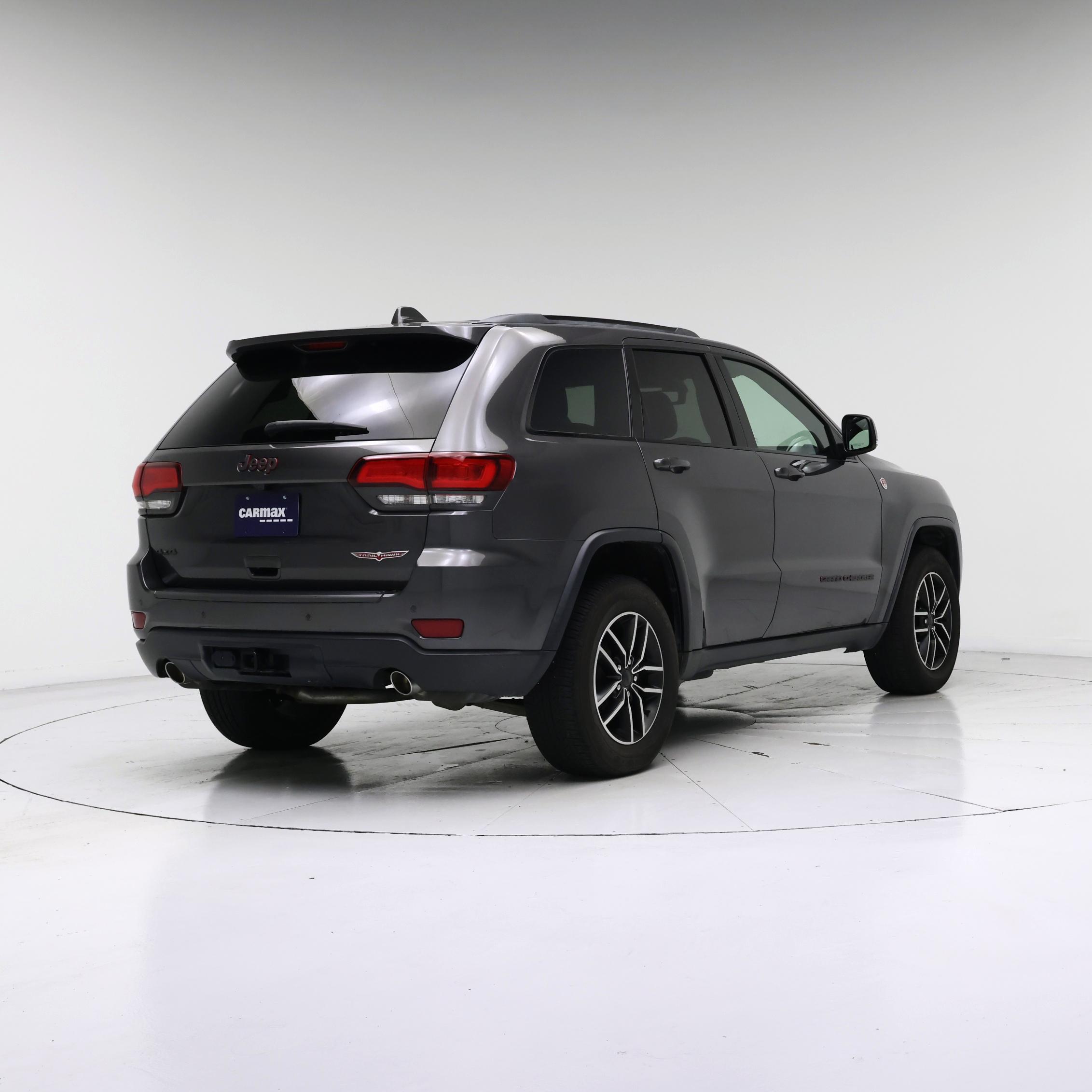 Thumbnail: 2020 Jeep Grand Cherokee - 8