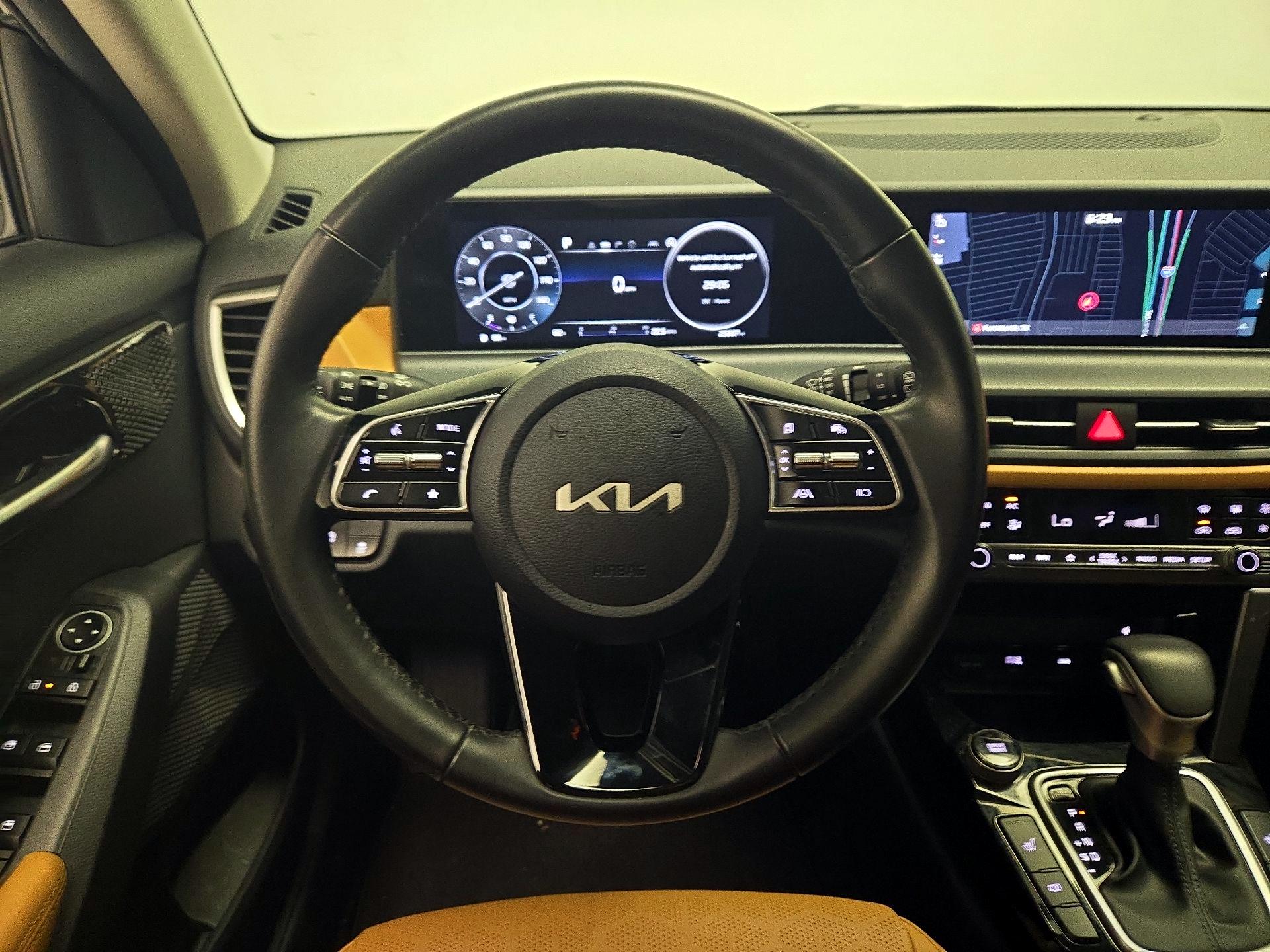 Thumbnail: 2024 Kia Seltos - 10