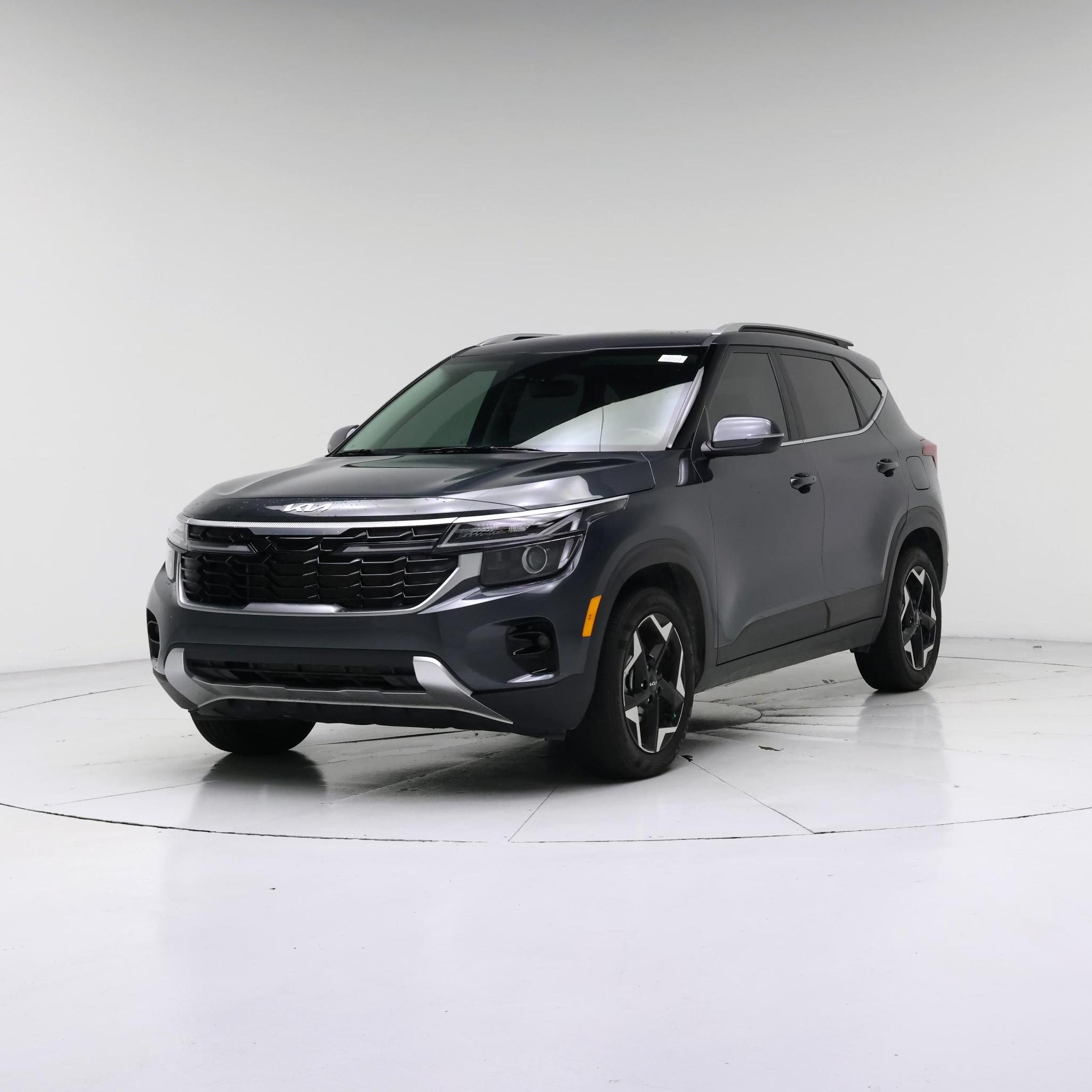 Thumbnail: 2024 Kia Seltos - 4