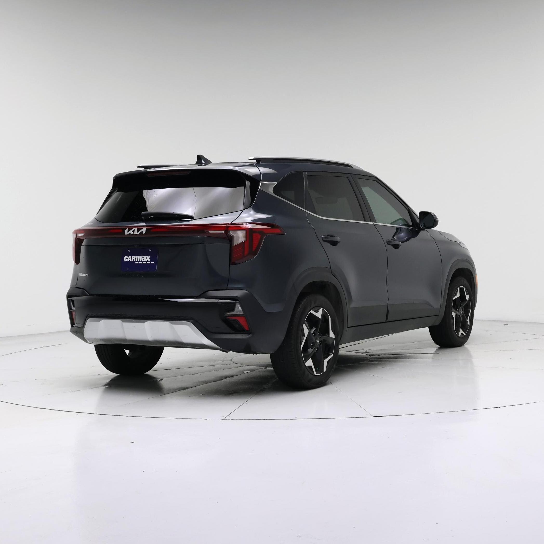 Thumbnail: 2024 Kia Seltos - 8