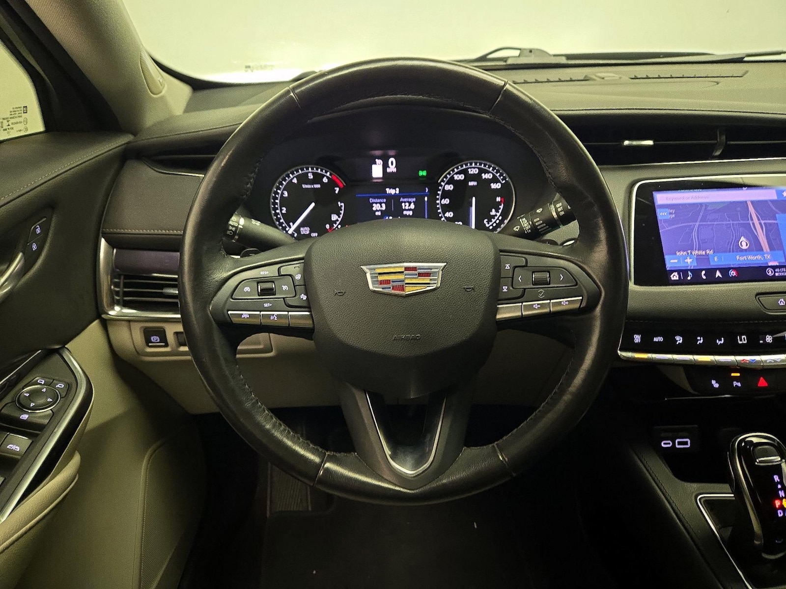 2023 Cadillac XT4 Luxury - Photo 11