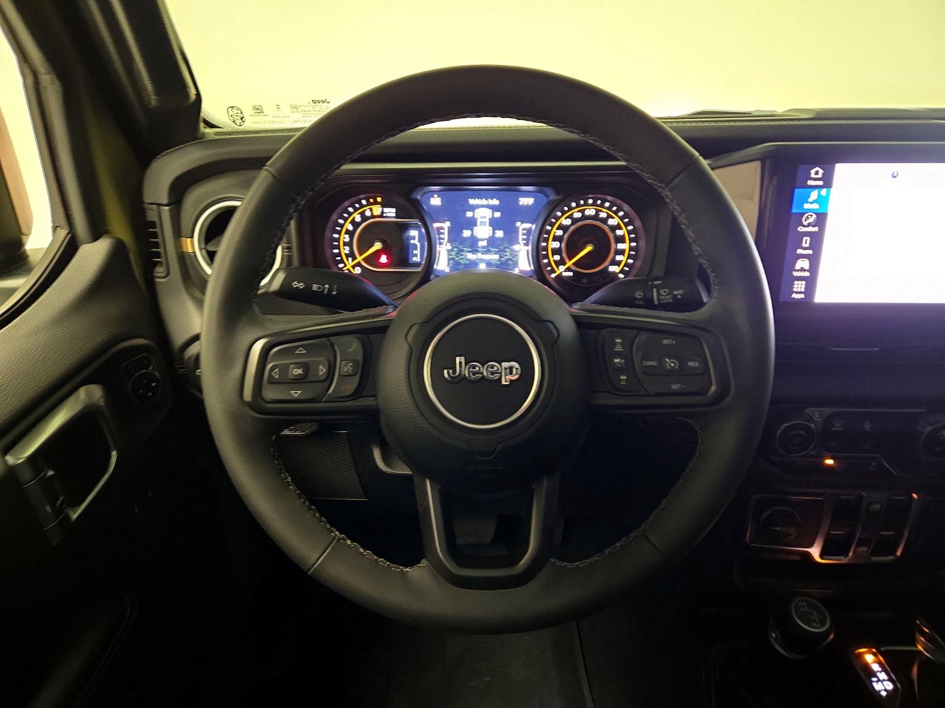 Thumbnail: 2025 Jeep Gladiator - 10