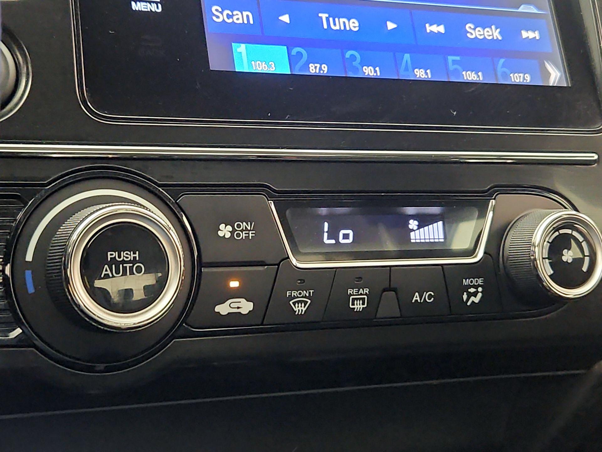 Thumbnail: 2015 Honda Civic - 16