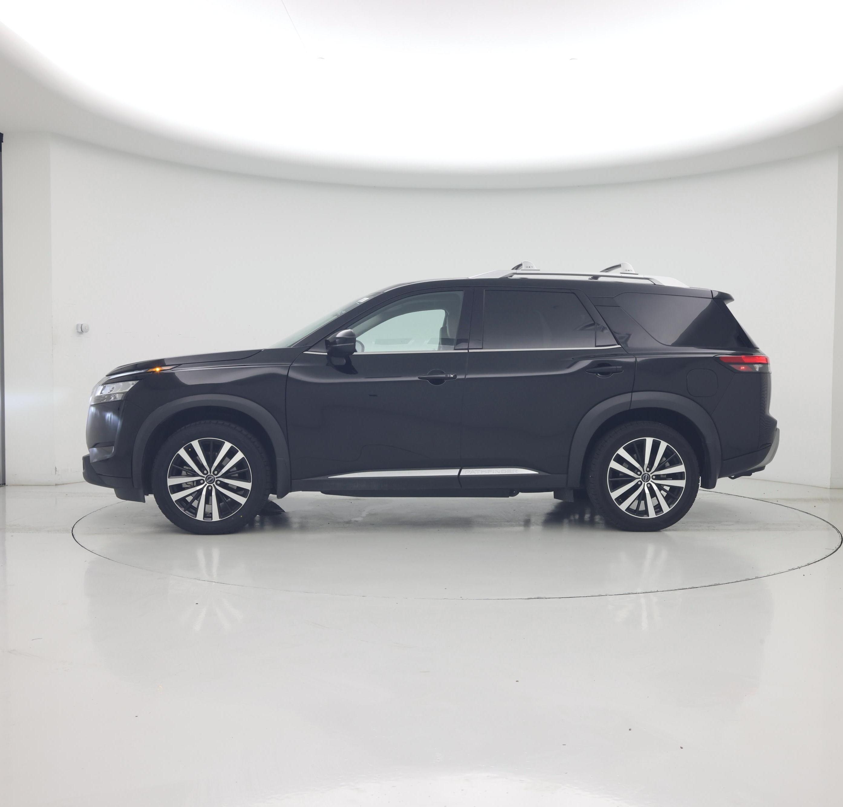 Thumbnail: 2024 Nissan Pathfinder - 3