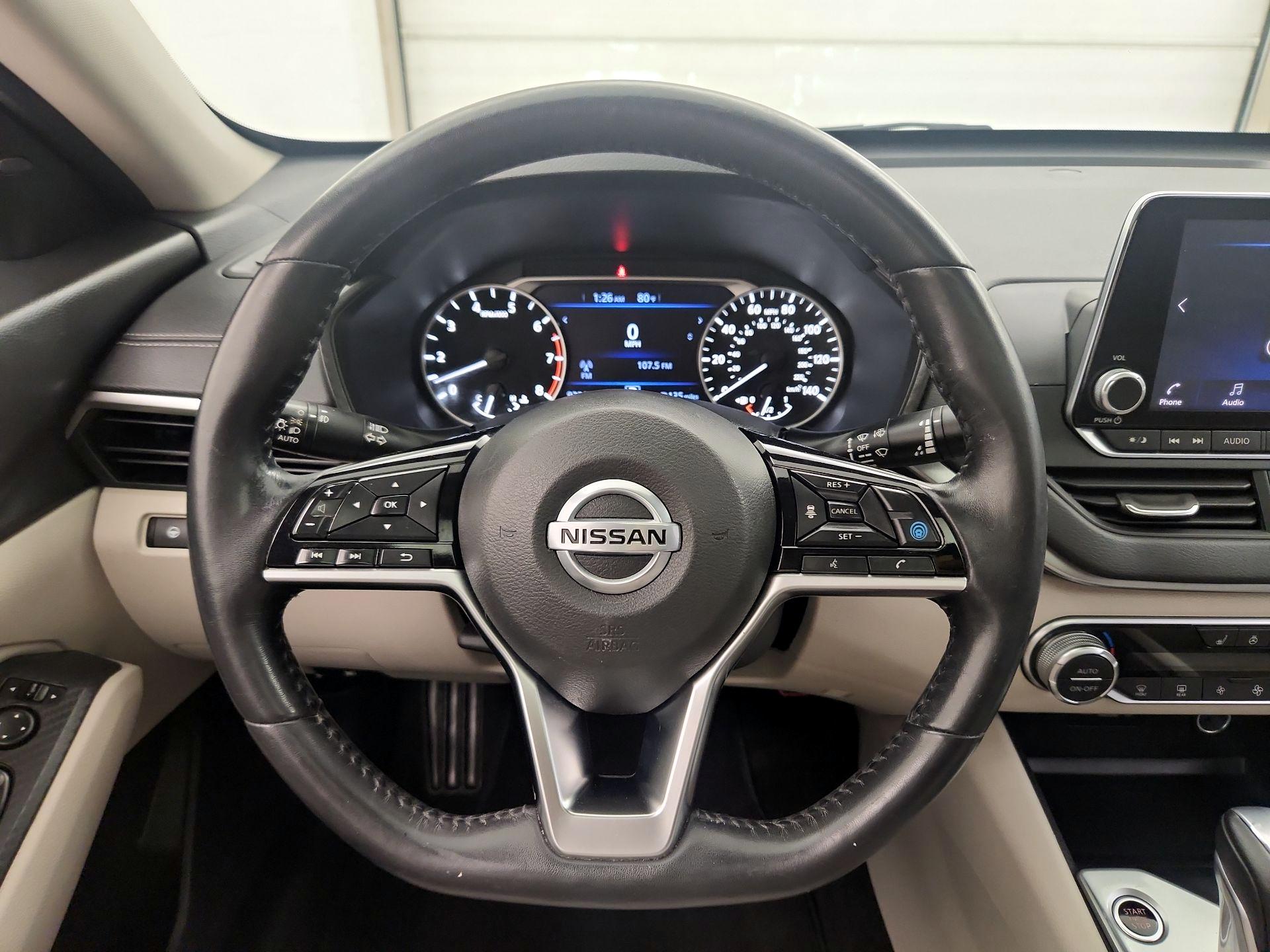 Thumbnail: 2019 Nissan Altima - 10