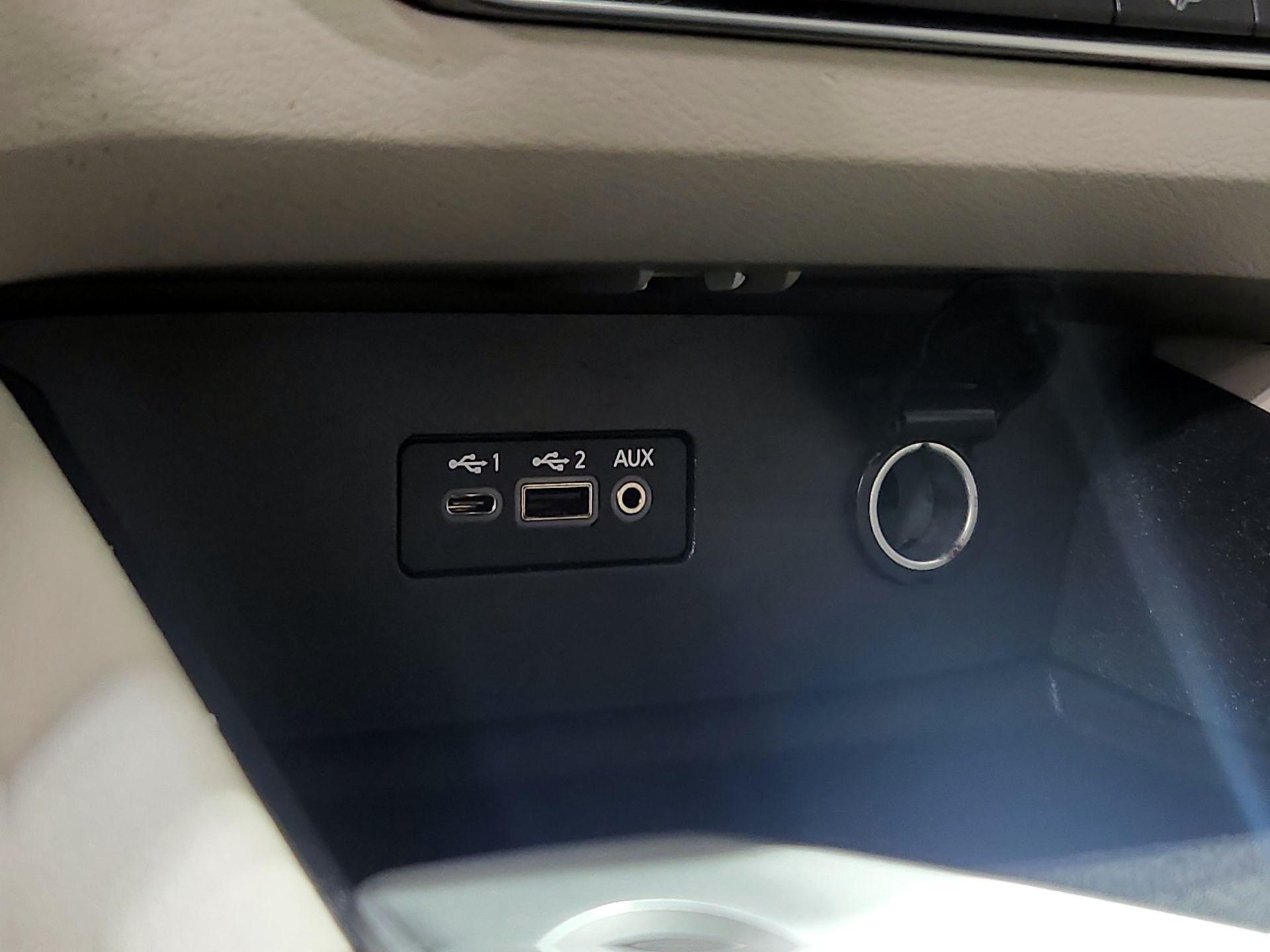 Thumbnail: 2019 Nissan Altima - 18