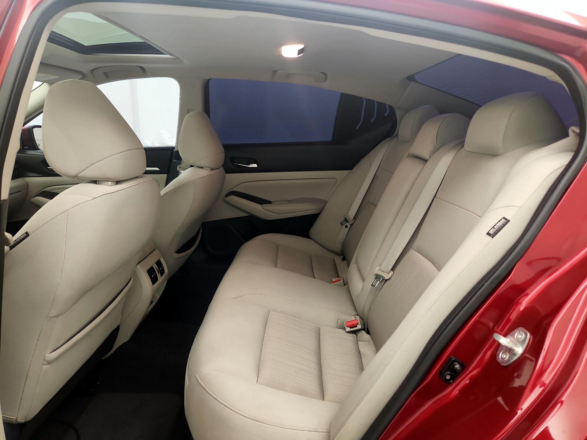 Thumbnail: 2019 Nissan Altima - 20