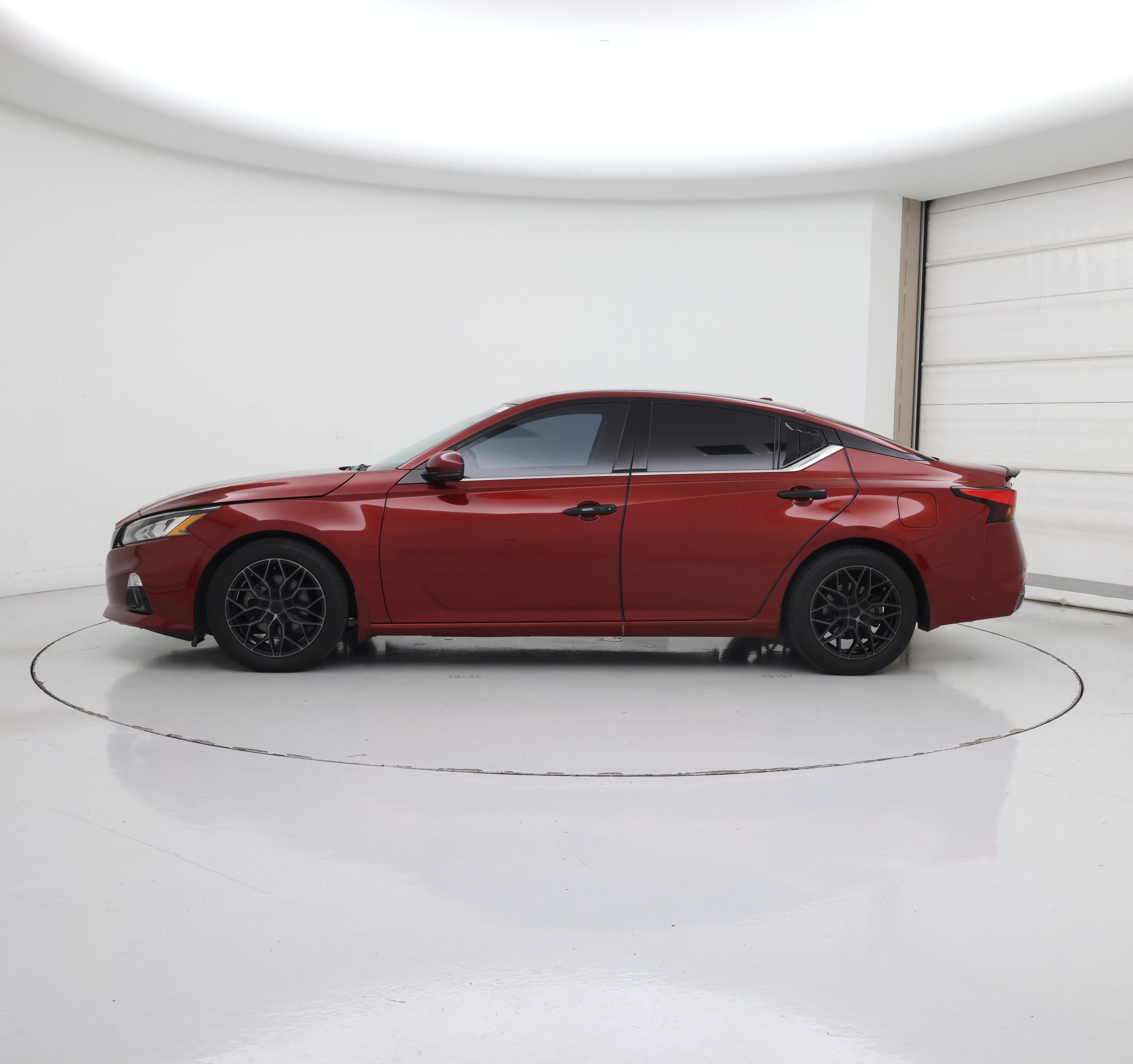 Thumbnail: 2019 Nissan Altima - 3