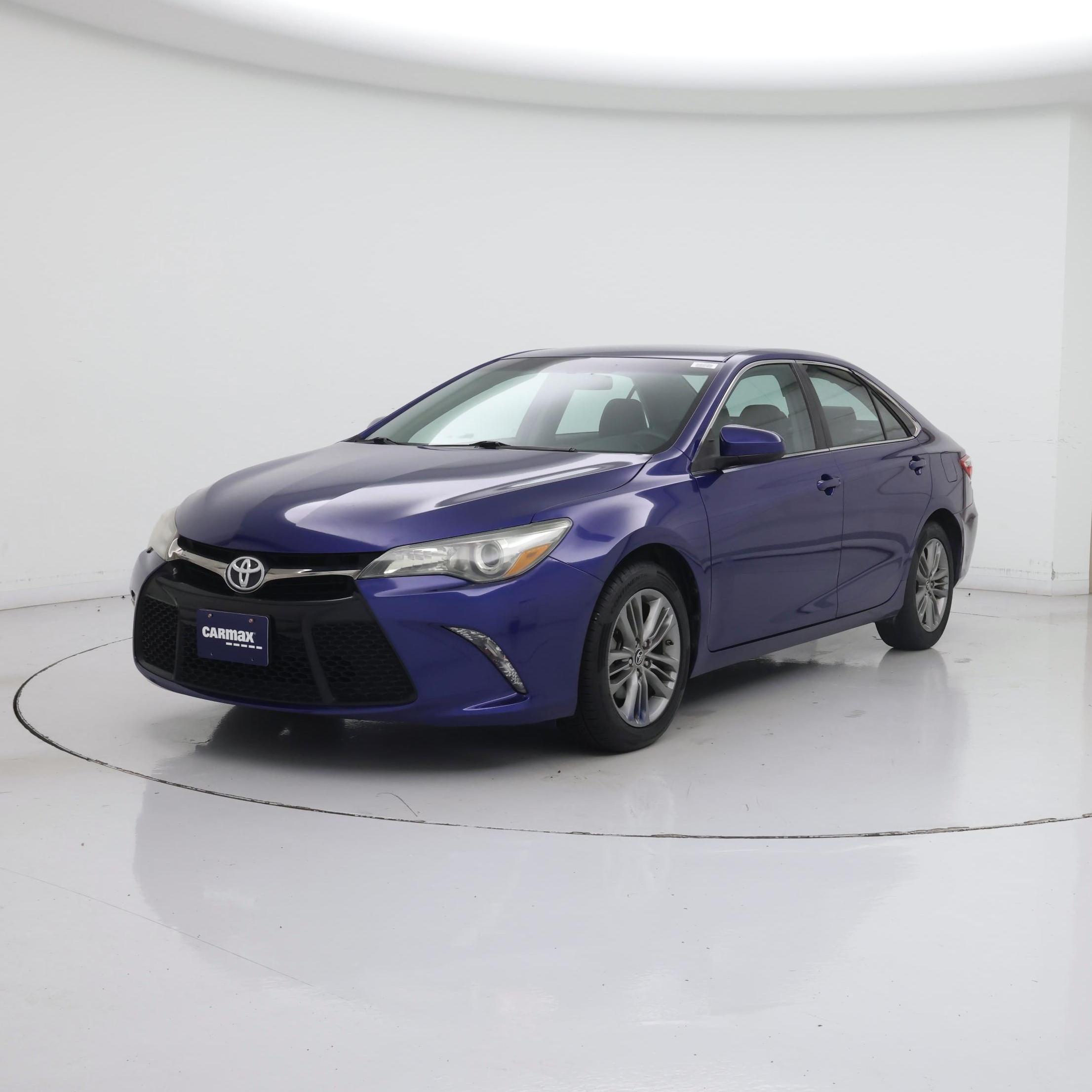 Thumbnail: 2015 Toyota Camry - 4