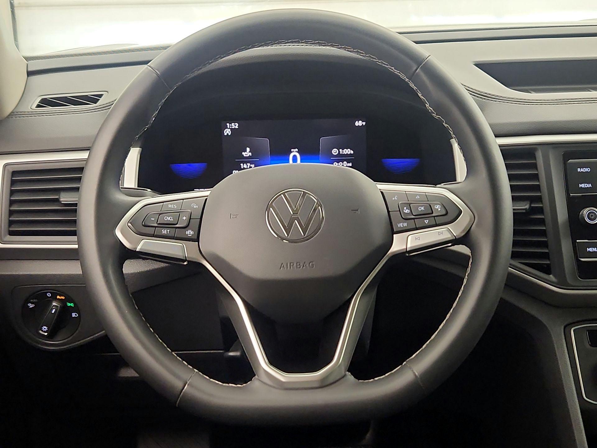 Thumbnail: 2023 Volkswagen Atlas - 10