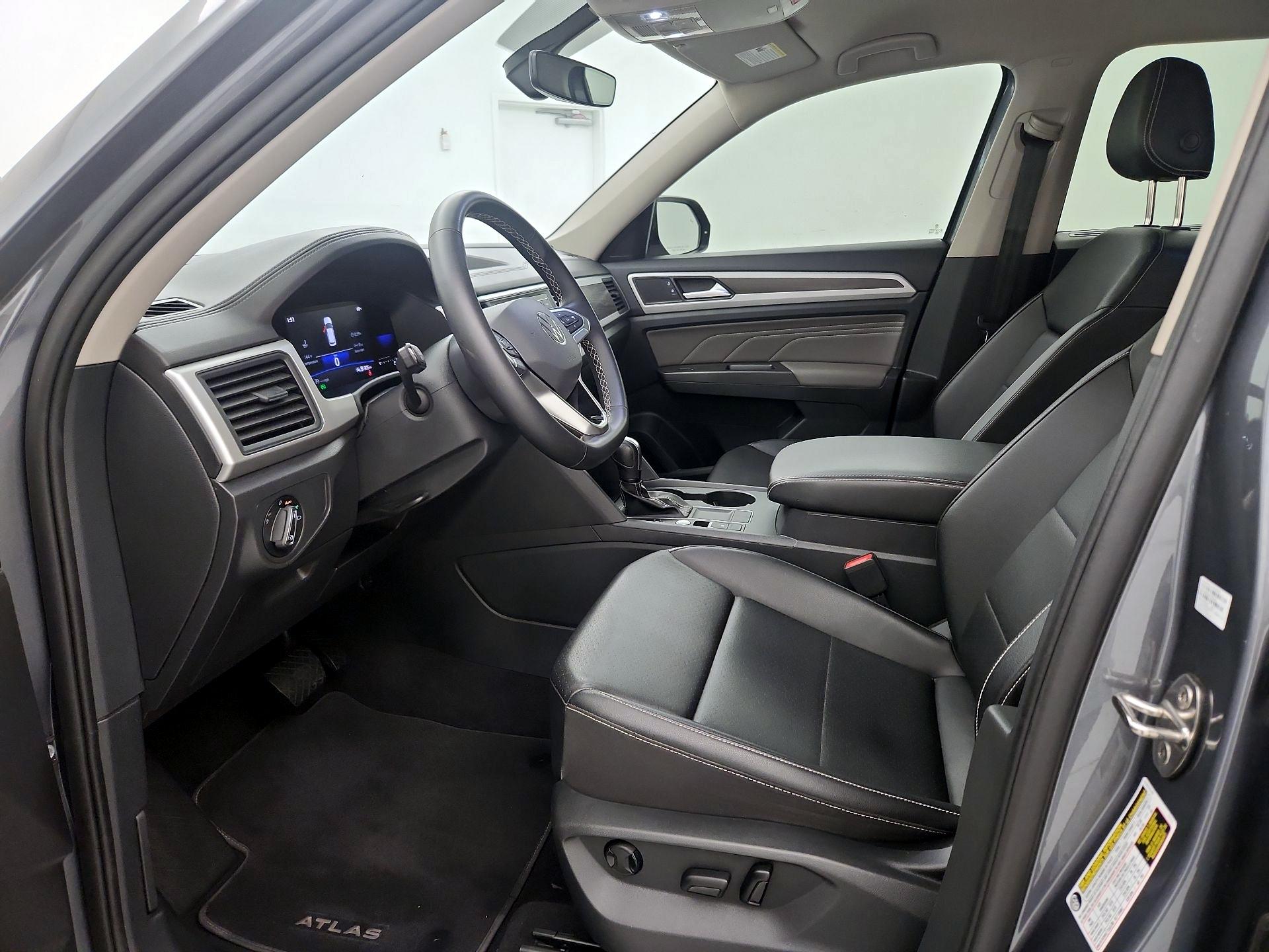 Thumbnail: 2023 Volkswagen Atlas - 11