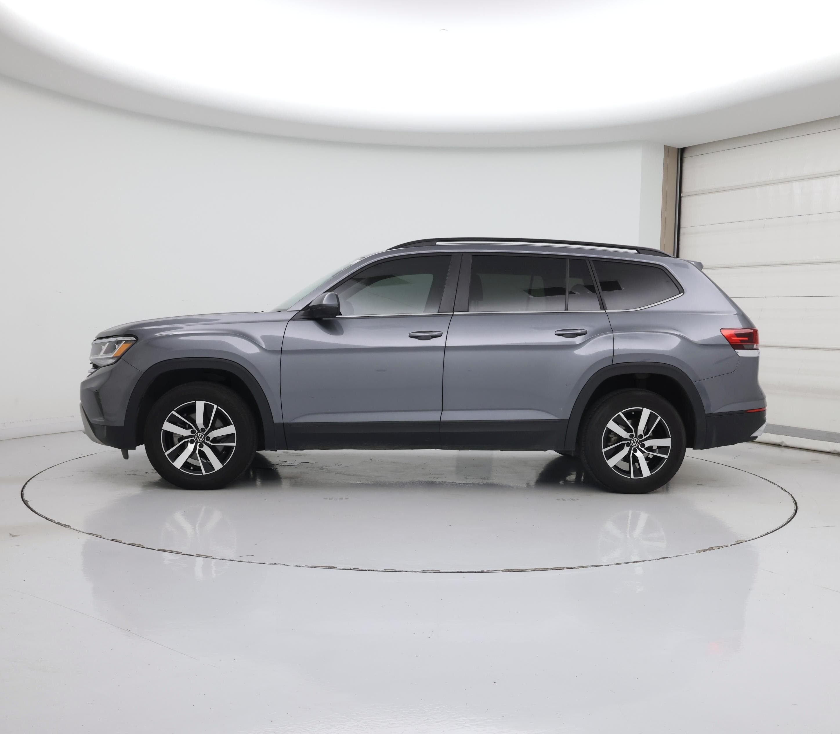 Thumbnail: 2023 Volkswagen Atlas - 3