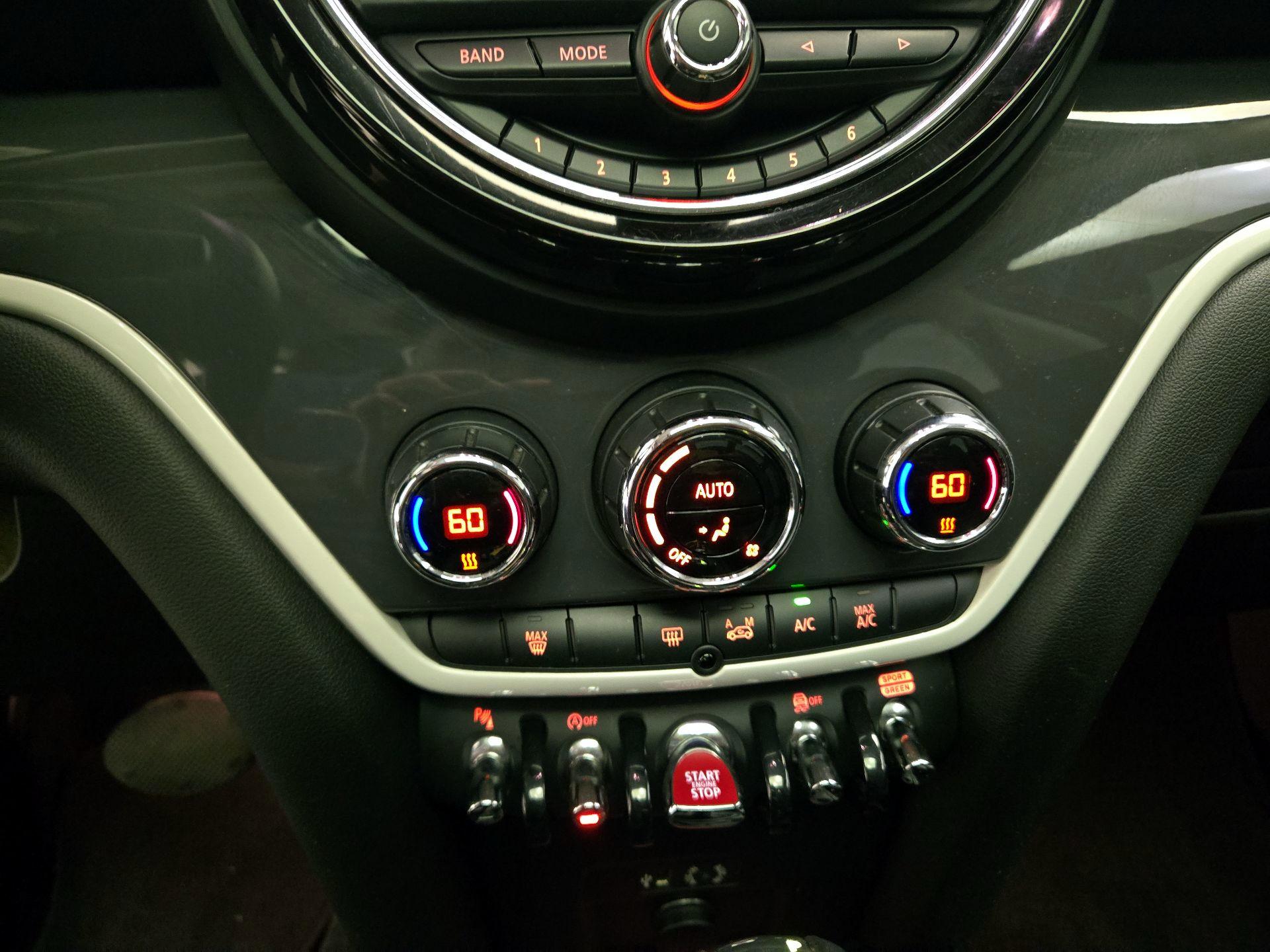 Thumbnail: 2018 MINI Cooper Countryman - 16