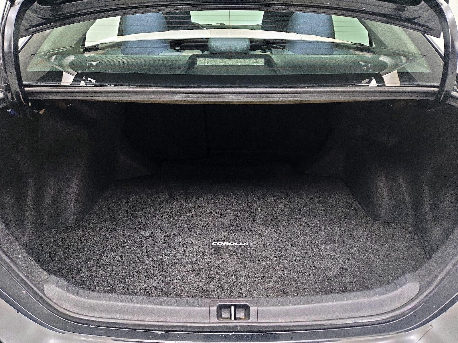 2019 Toyota Corolla LE - Photo 21