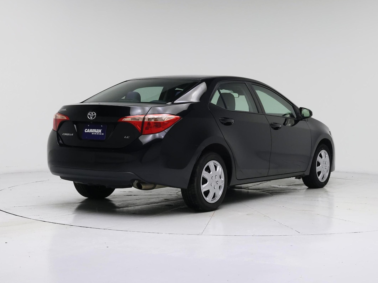 2019 Toyota Corolla LE - Photo 9