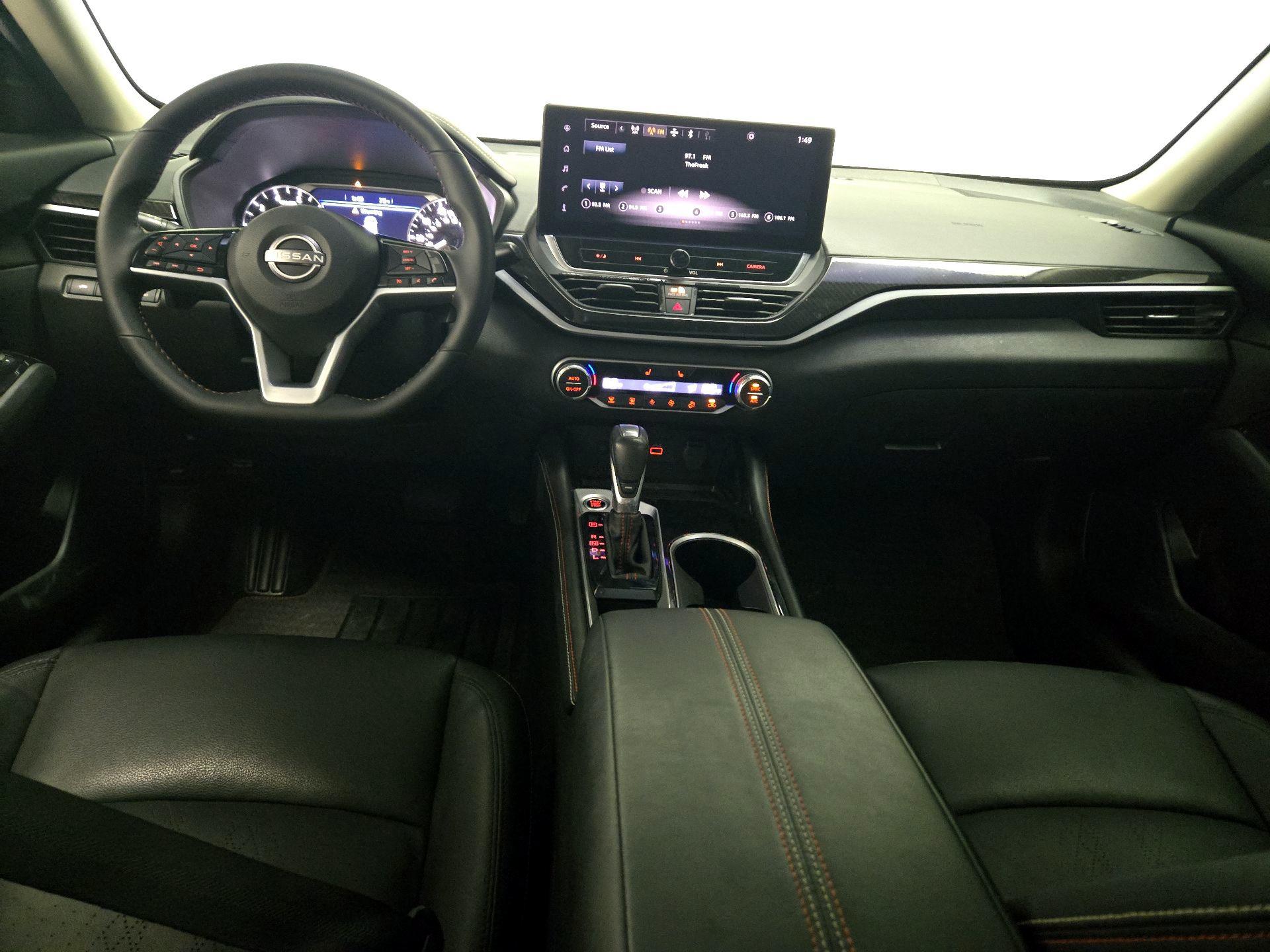 Thumbnail: 2025 Nissan Altima - 9